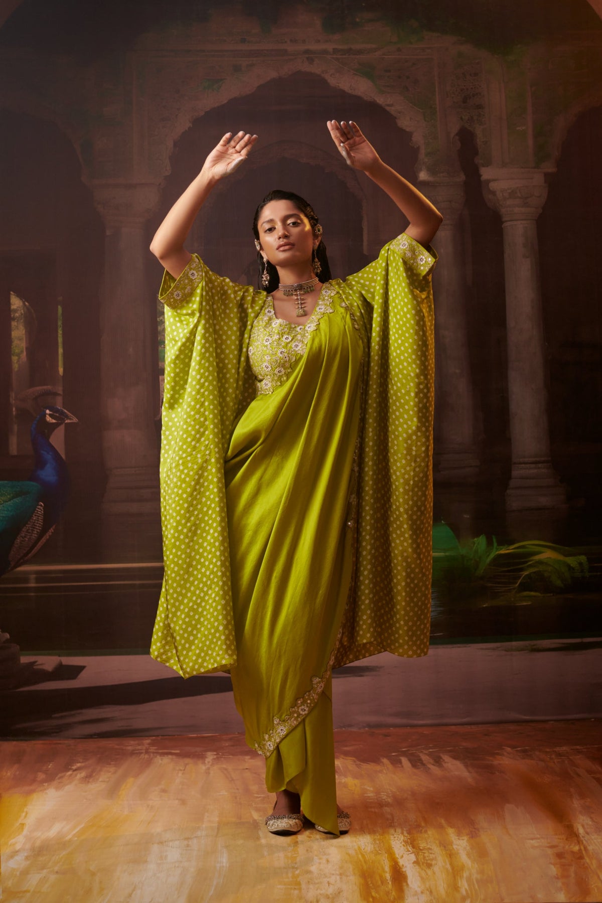 Rimjhim 5 pc bandhni cape set