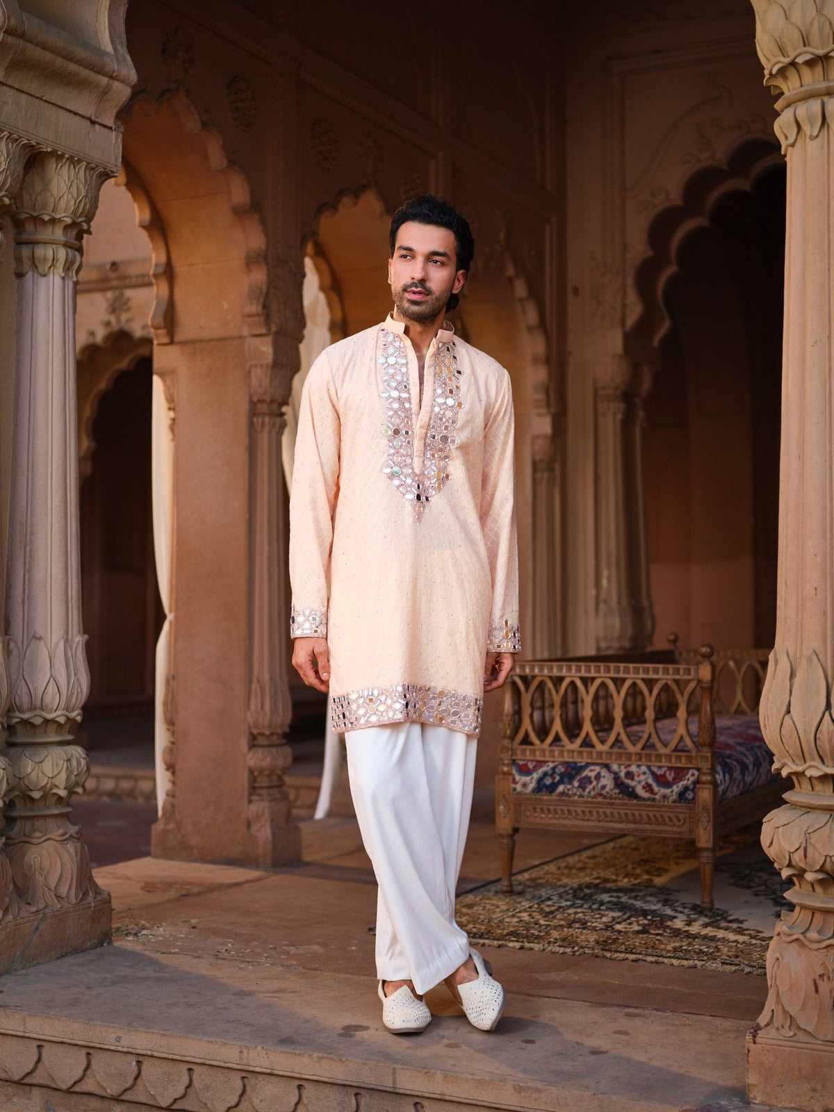 Aaina Kurta Set