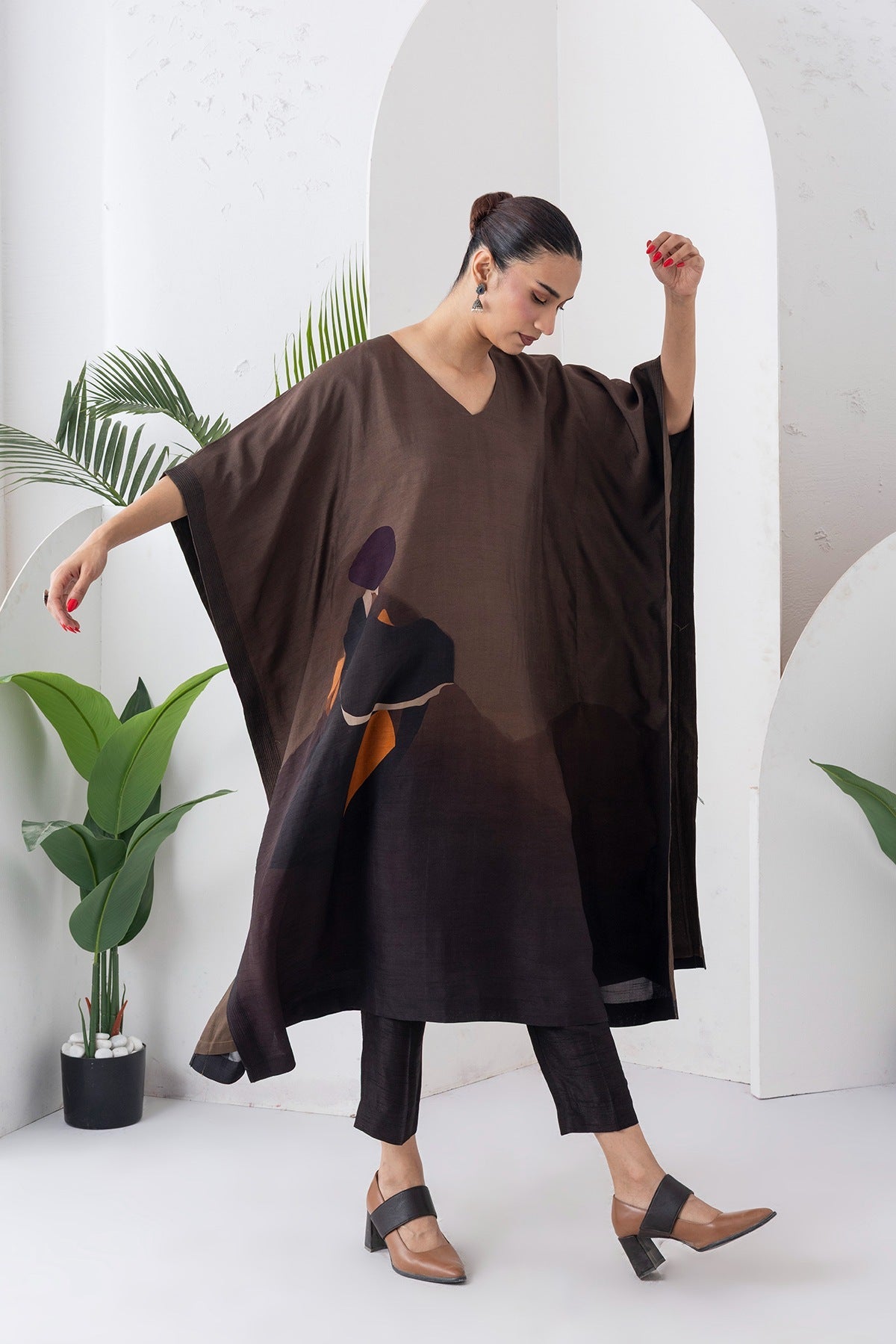 Shades Of Brown Viscose Dupion Printed Kaftan Set (2 PCS)