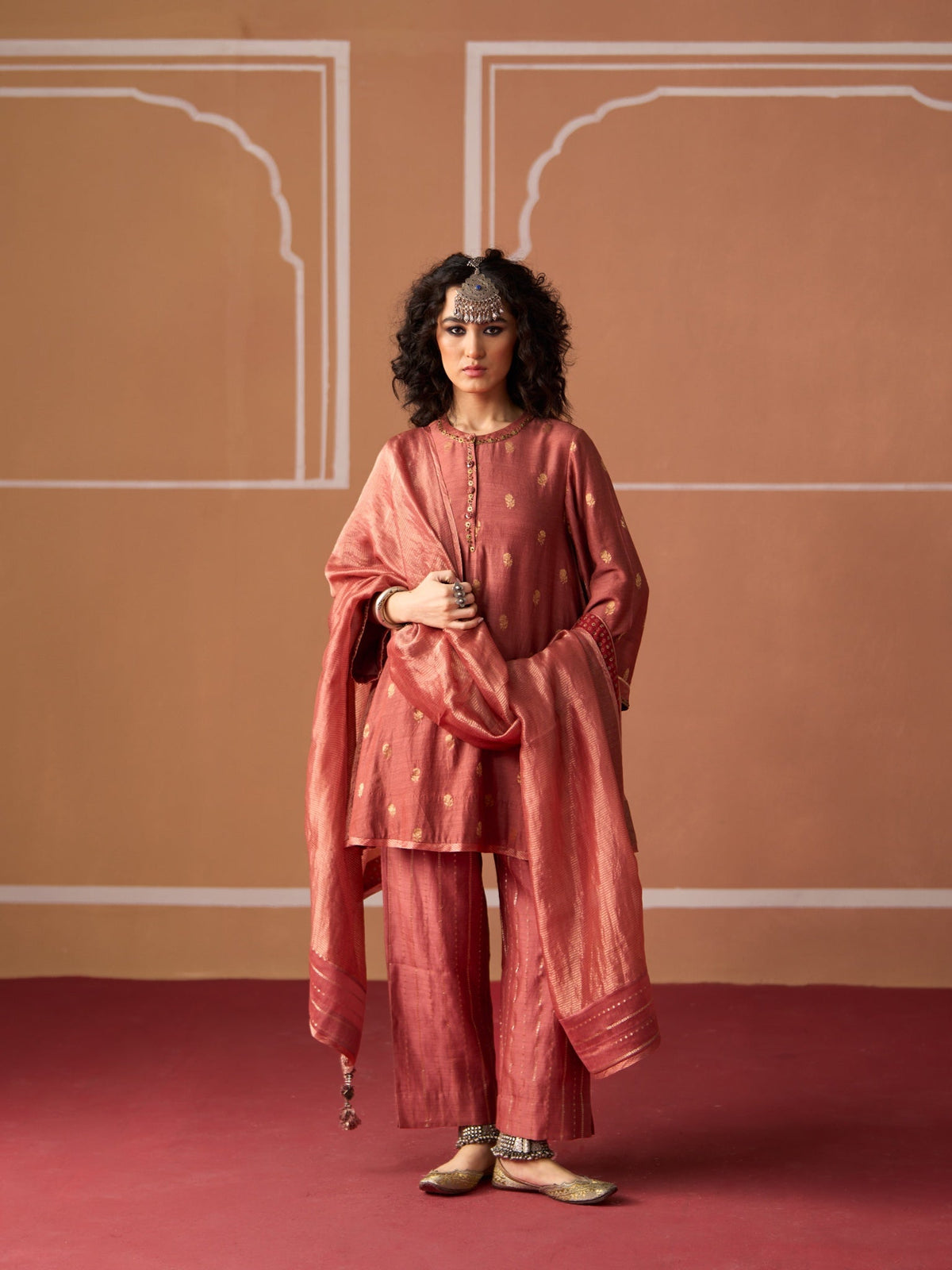 CHARU KURTA