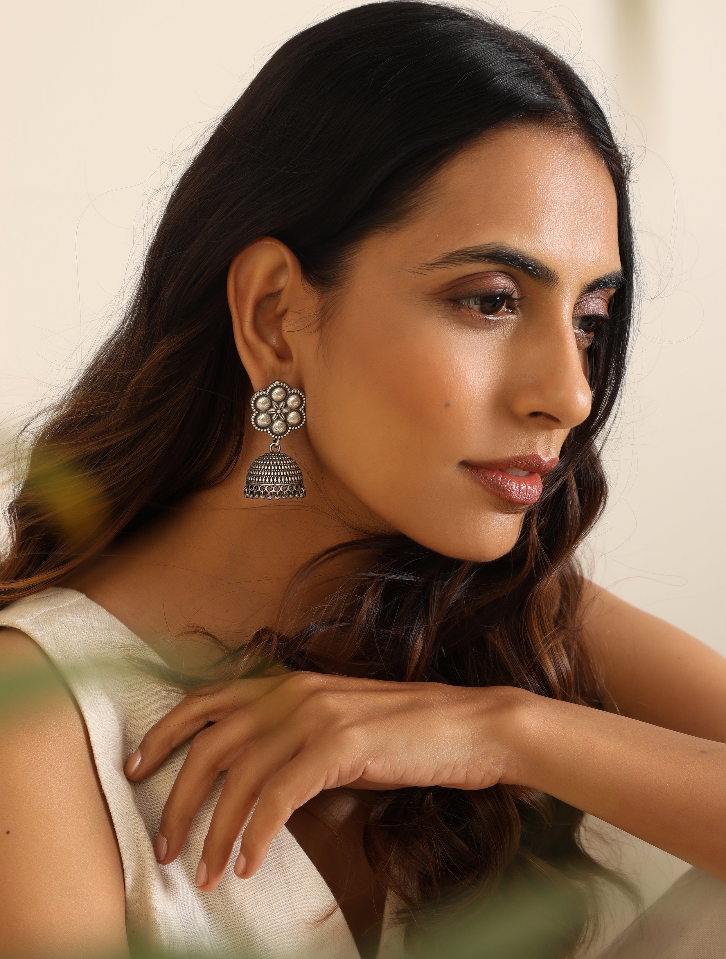 trueBrowns Silver Floral Jhumka Earrings