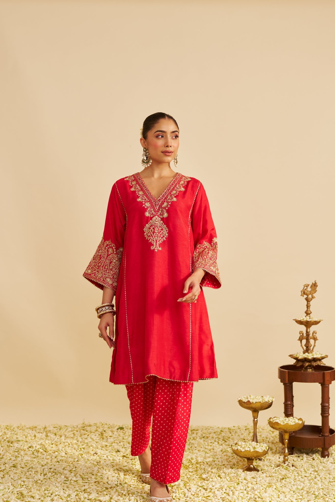 NIYAH - SHORT CHAUGA WITH SALWAR