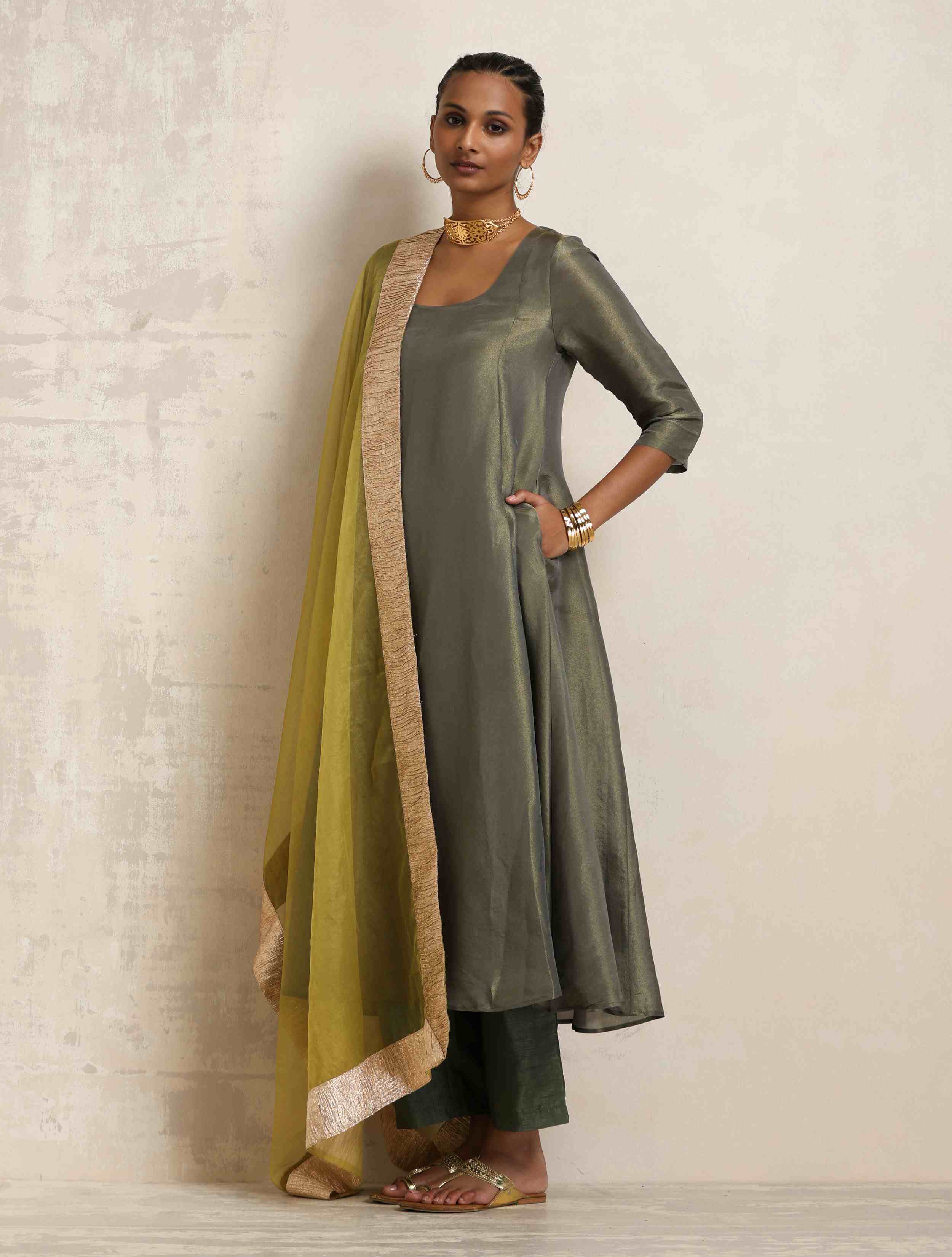 trueBrowns Green Tissue Arkali Kurta Dupatta Set