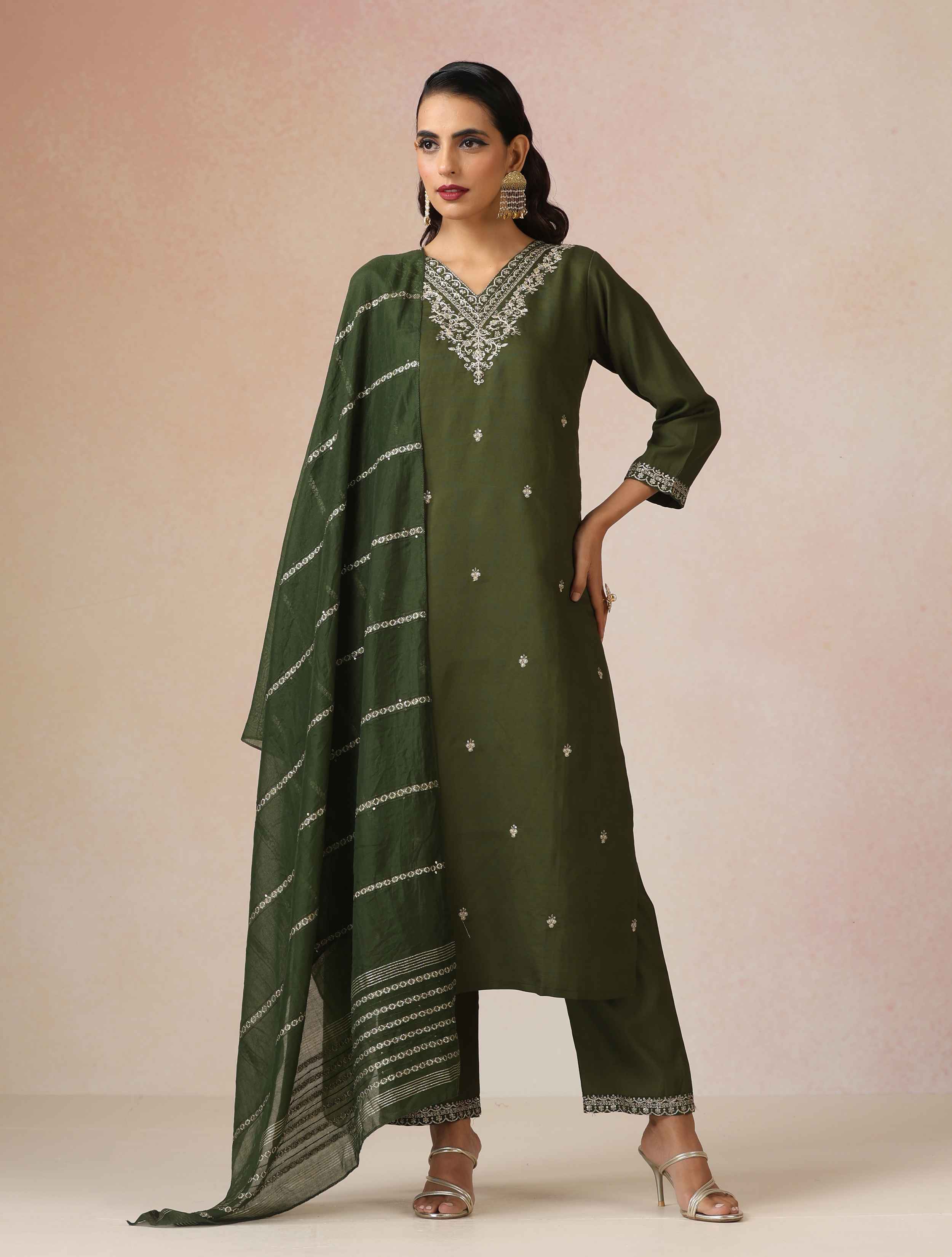 trueBrowns Green All Over Embroidered Straight Kurta 3pc Set