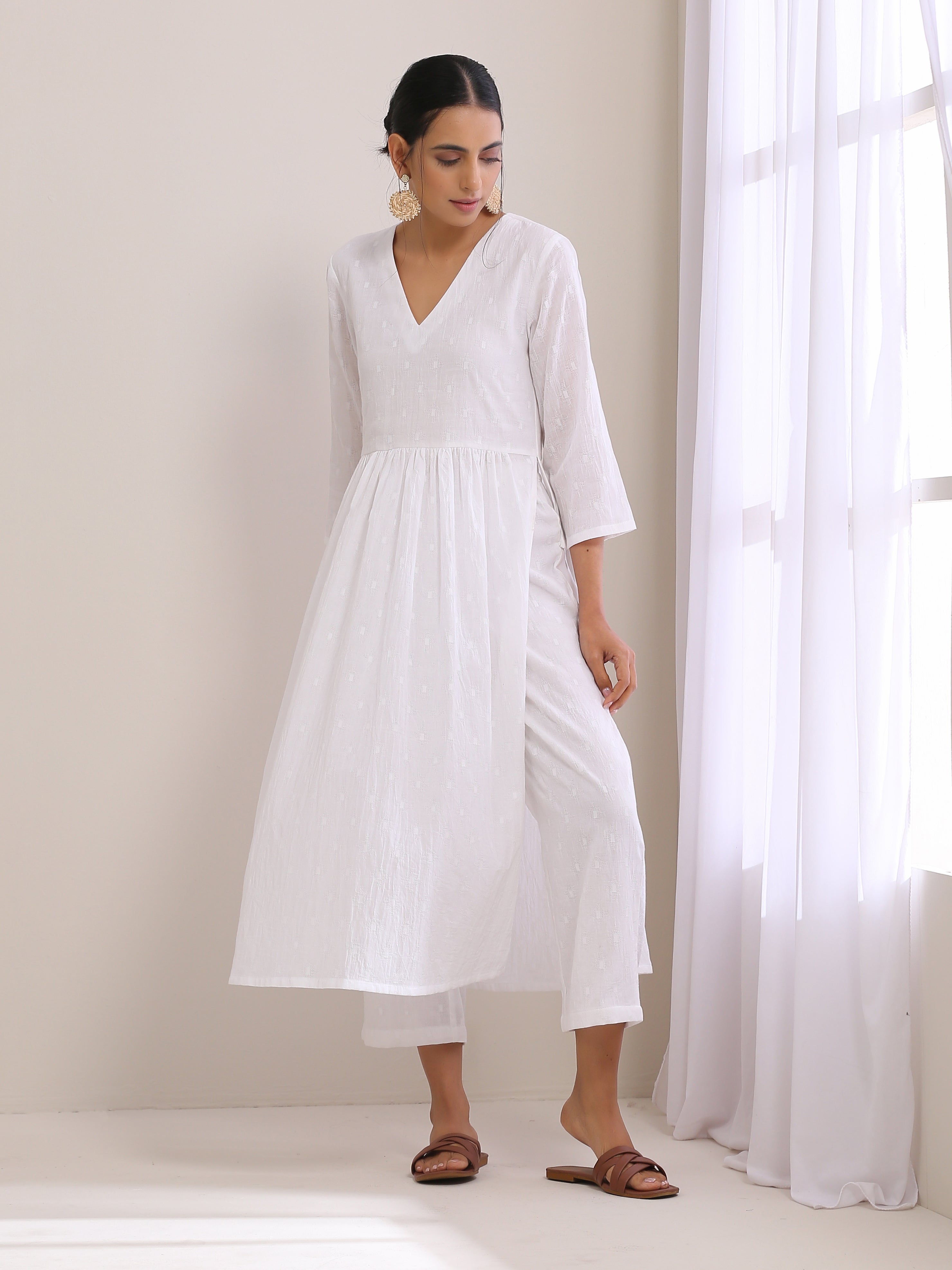 White Dobby High Slit Gathered Kurta Set