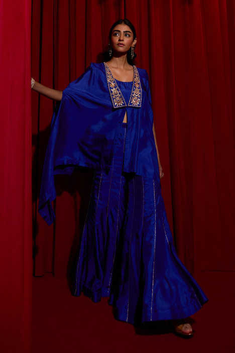 Asma Cape Set
