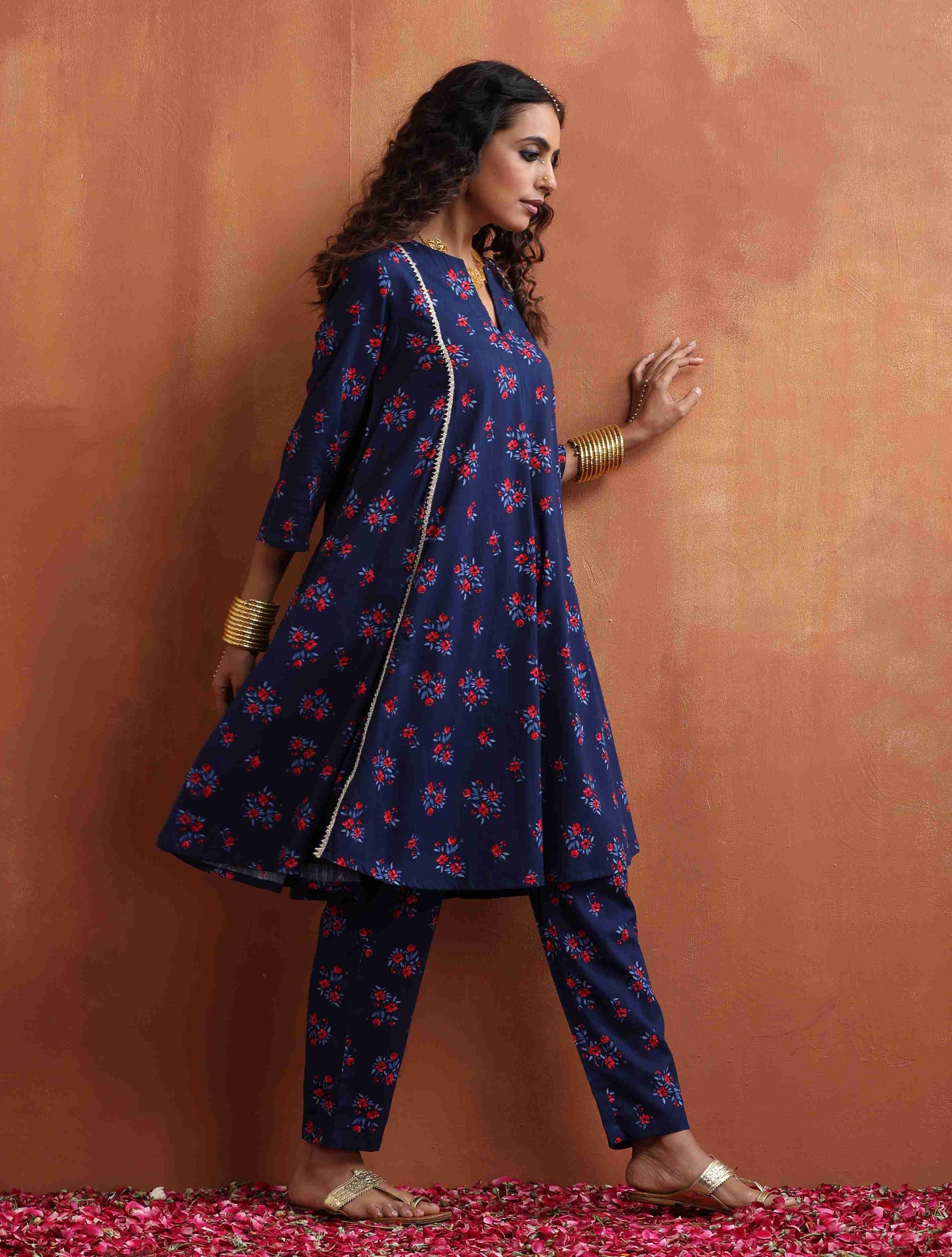 trueBrowns Blue Floral Print Flared Arkali Kurta Co-ord Set