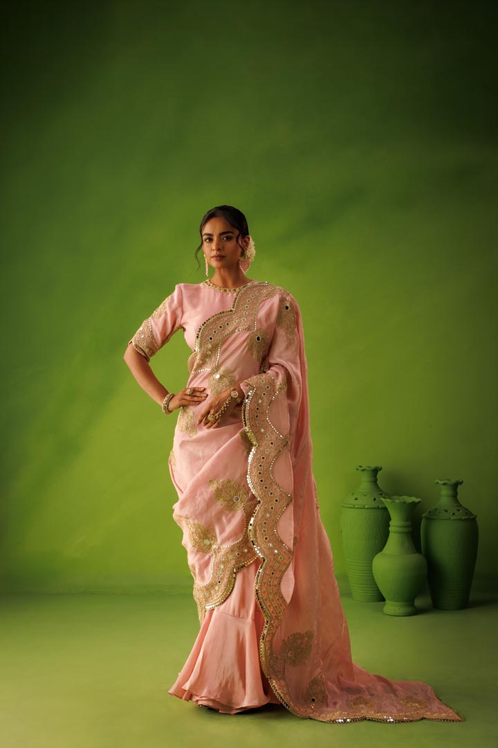 Pink scallop tissue saree