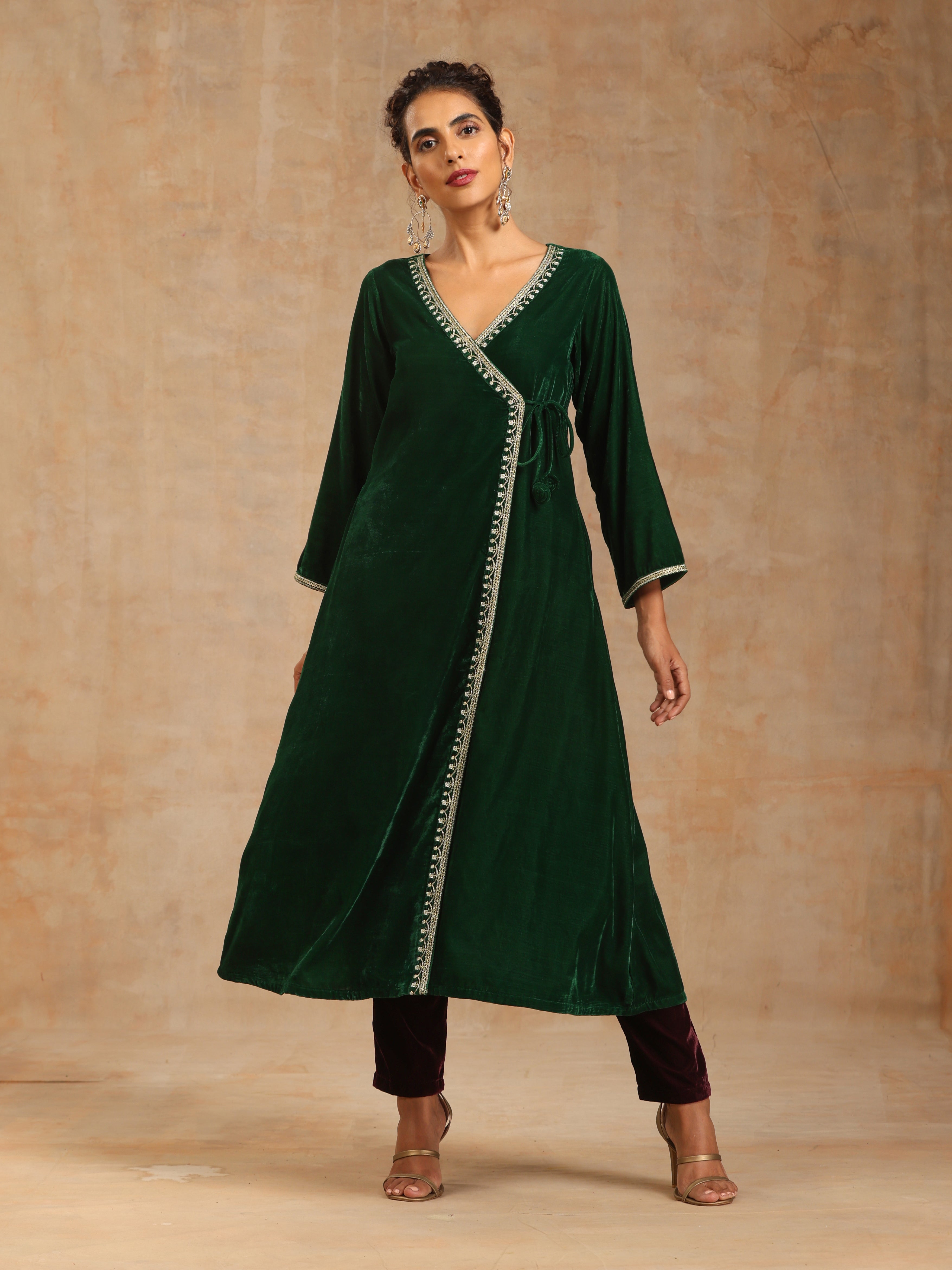 trueBrowns Green Velvet Embroidered Angrakha Kurta