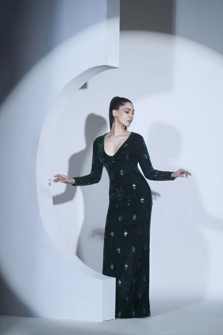 Green Fitted Sleeve Maxi Gown