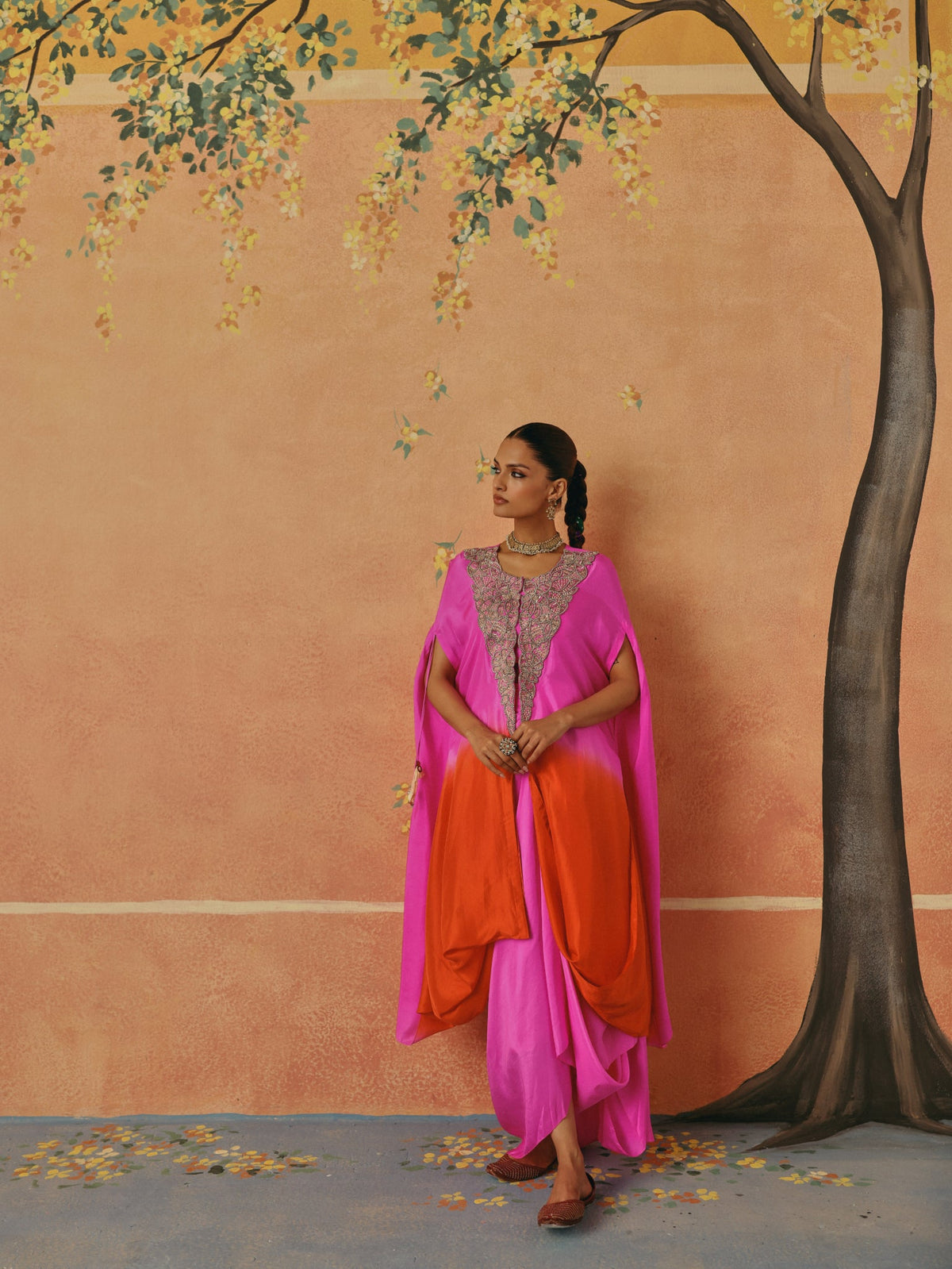 Rang Leher Cape Set
