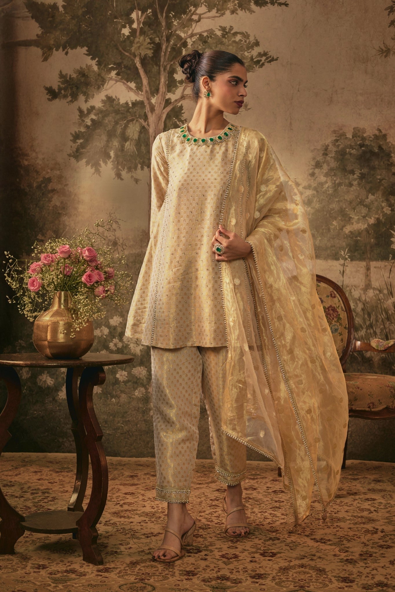 Ivory Gold Metallic Tissue Kurta Set with Emerald Detailing
