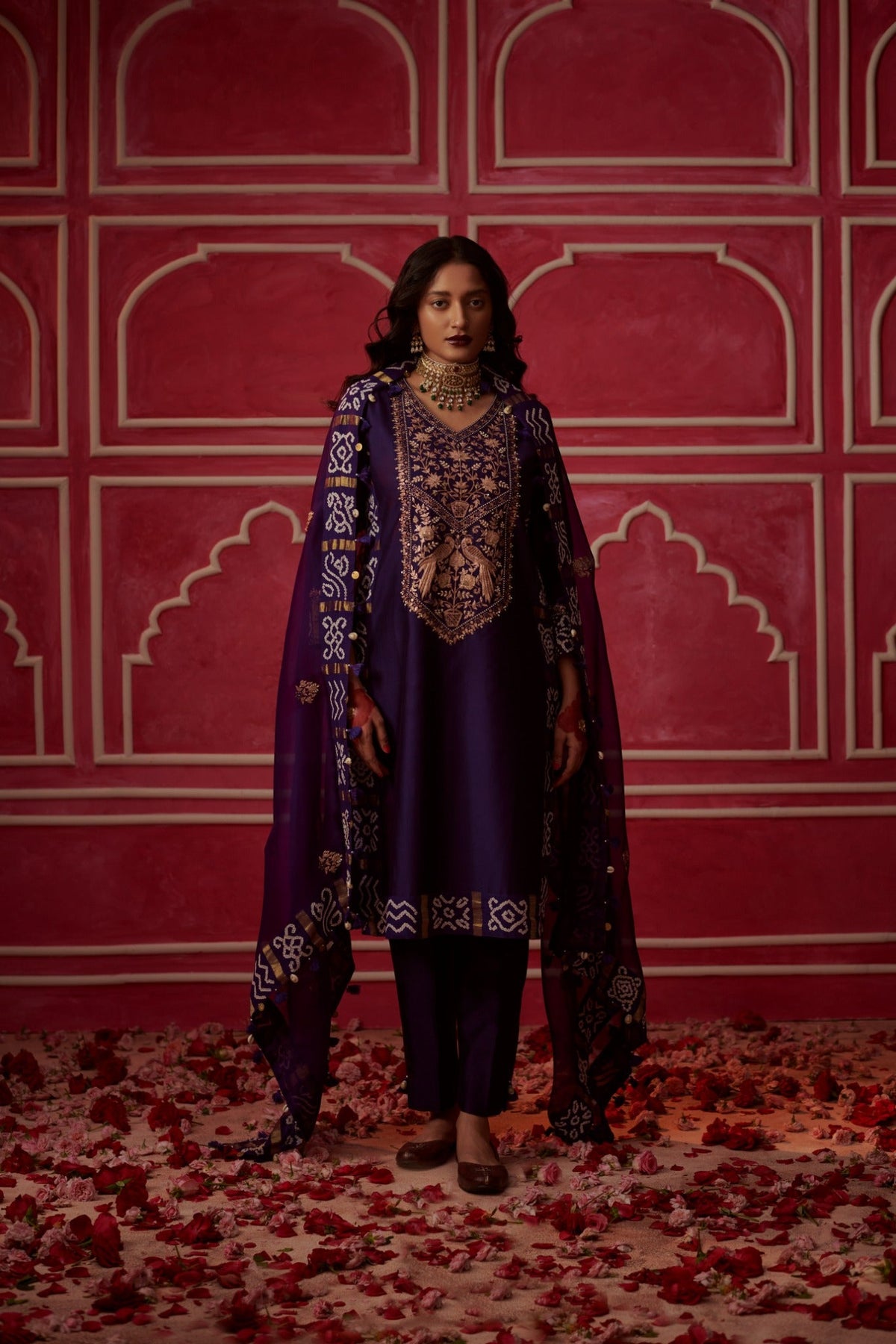 gharchola saarang kurta set