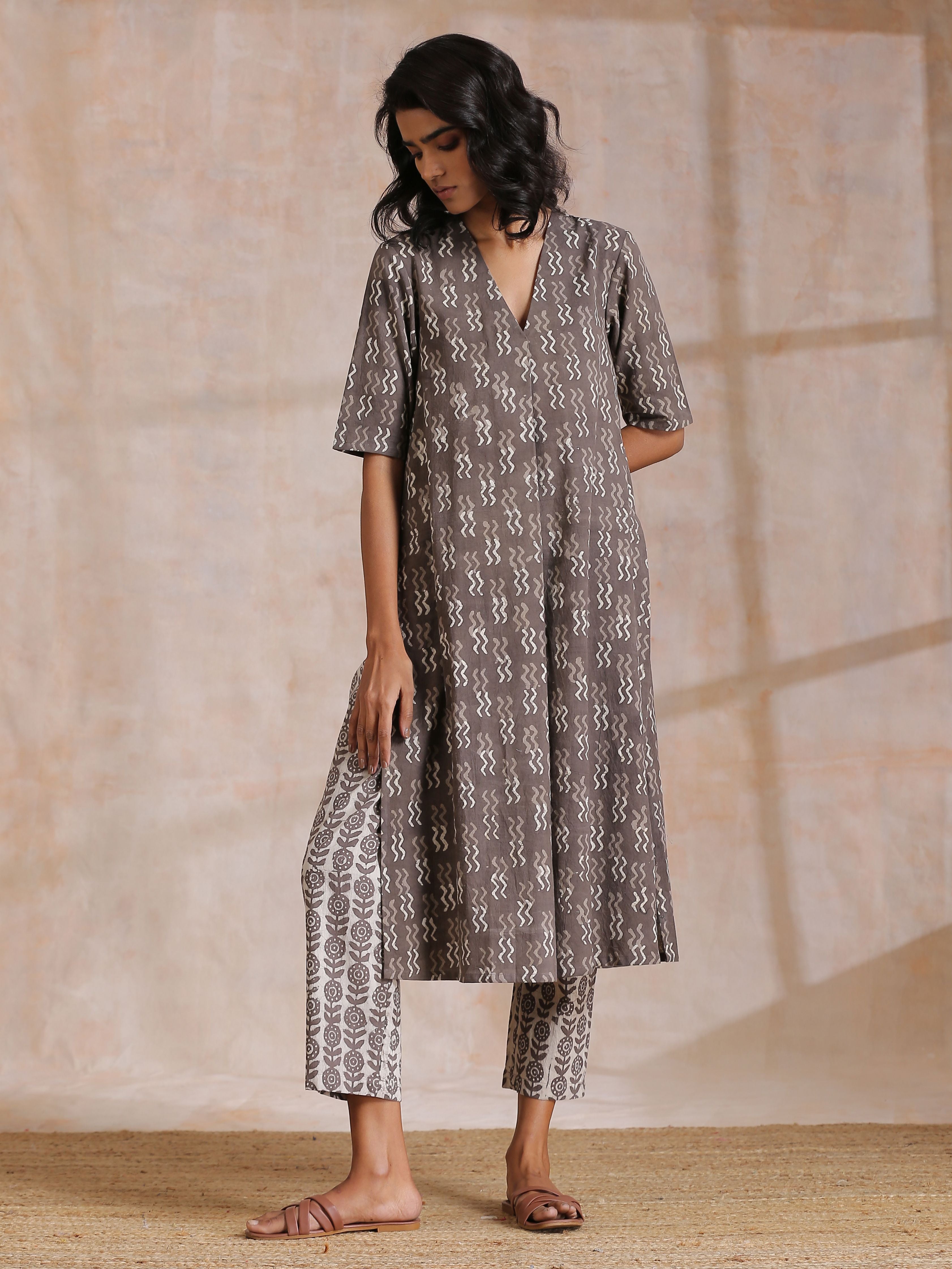 Clay Dabu Zig-Zag Motifs Print Cotton Kurta Pant Set