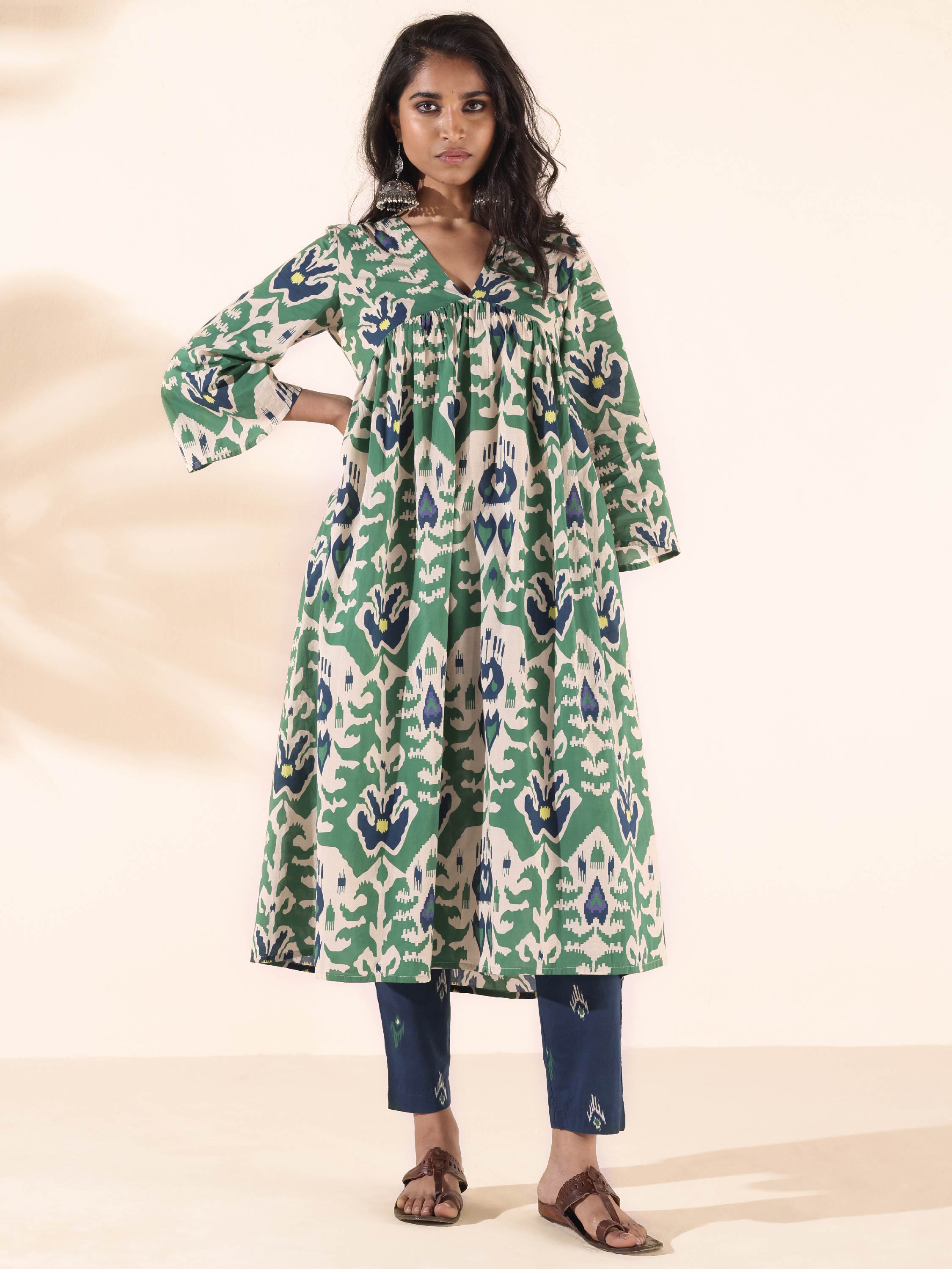 trueBrowns Green Cotton Ikat Flared Kurta Pant Set