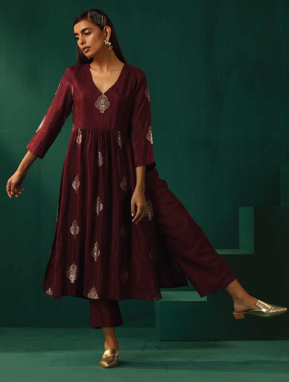 trueBrowns Wine Geometric Viscose Silk Slit Kurta Pant Set