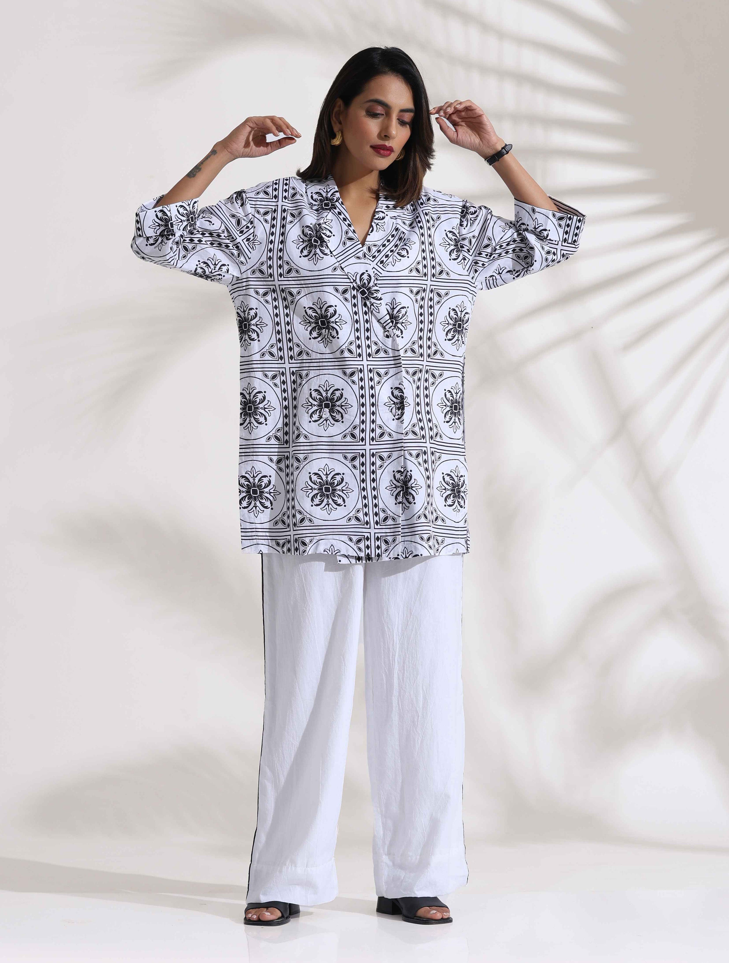 trueBrowns White Cotton Print Jacket Co-ord Set