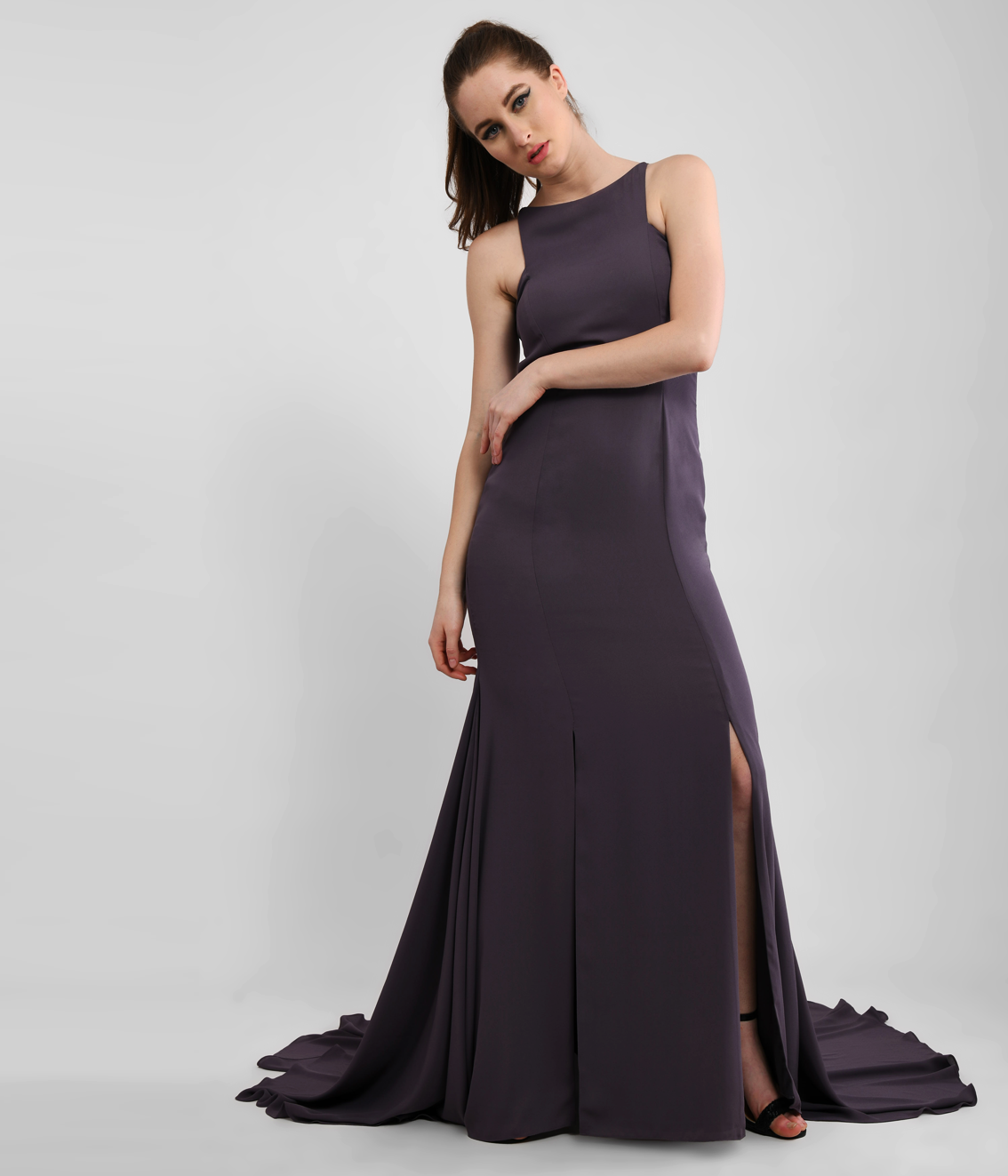 Red Carpet Star Grey Gown With Sweeping Trail