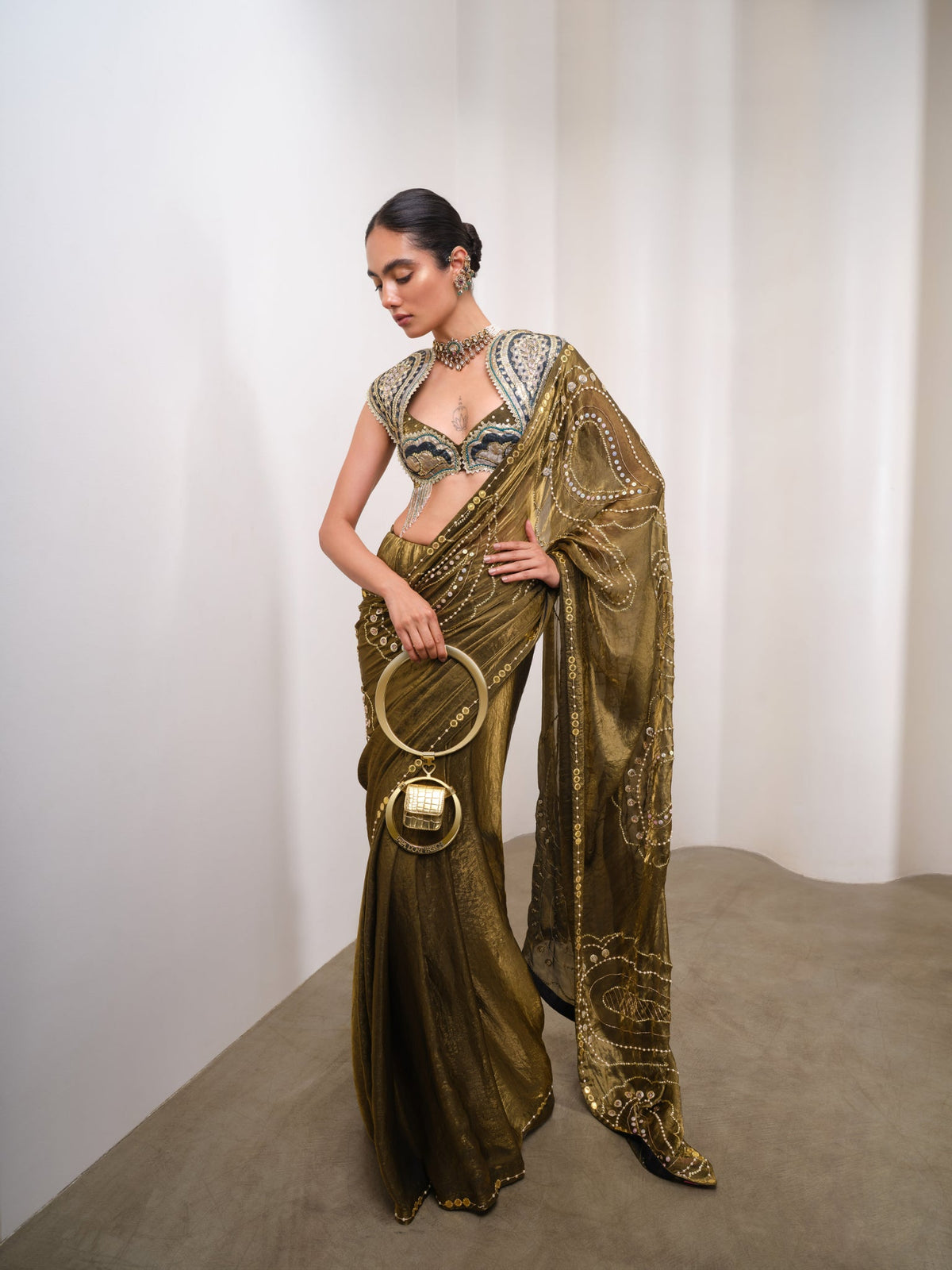 GILDED DRAMA