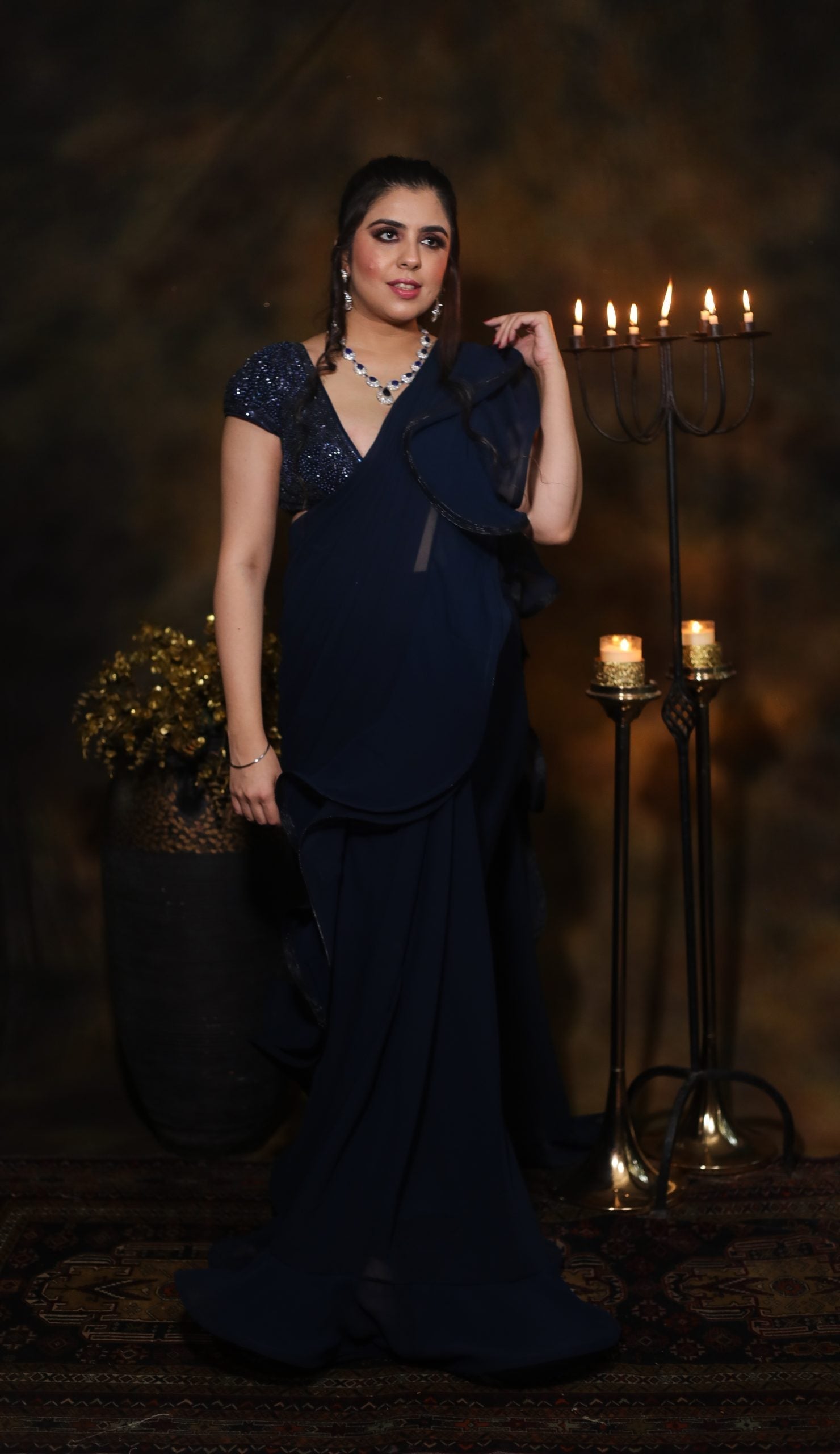 Image of JADE IN ESSENCE OF NAVY BLUE