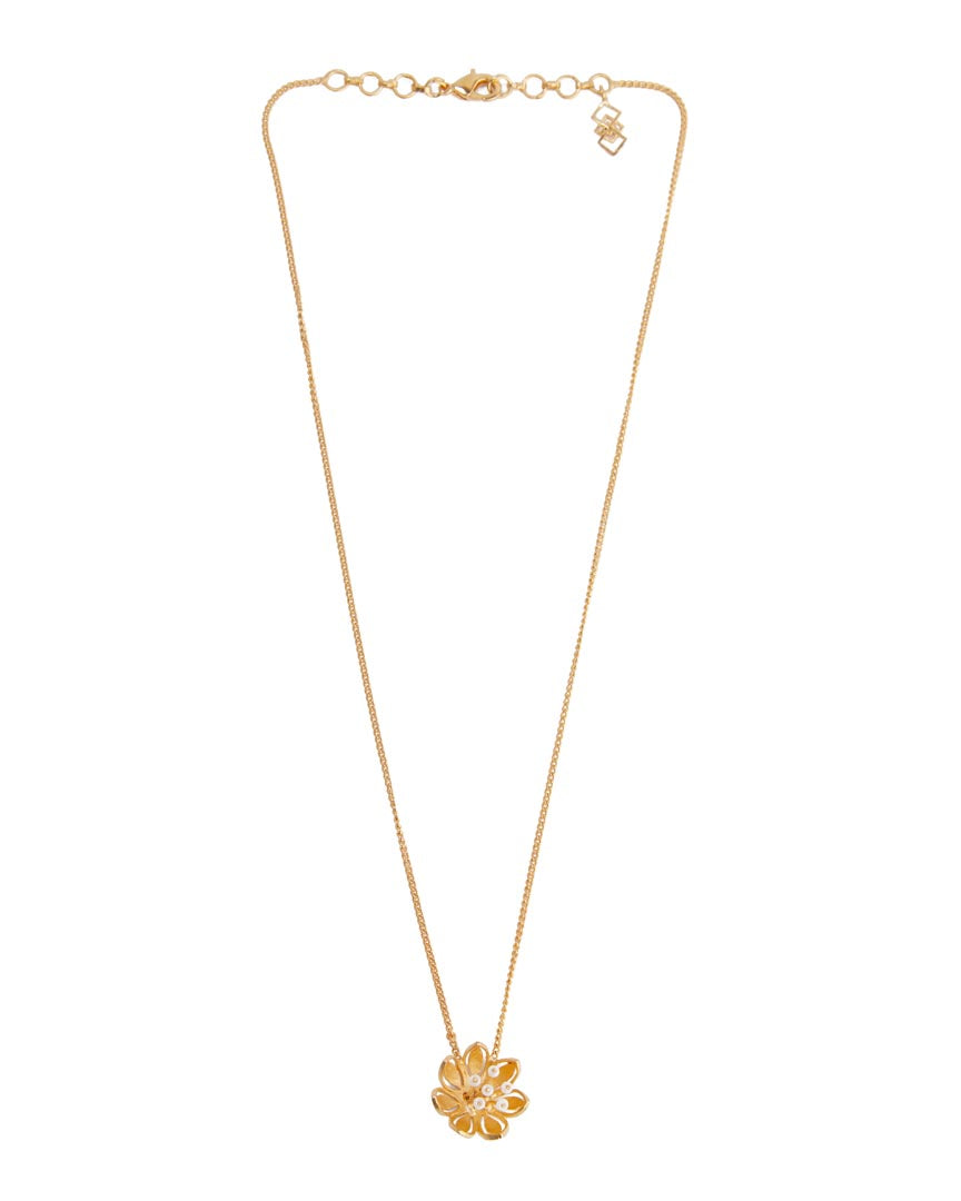 Pearly Golden Flower Pendant Necklace