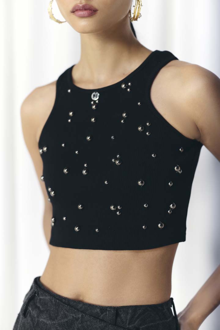 BLACK STUDDED RIB TOP