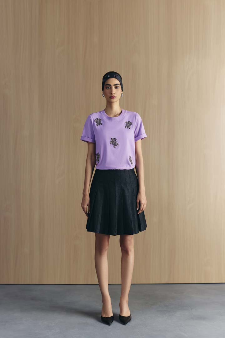 LILAC TURTLE EMBELLISHED T-SHIRT