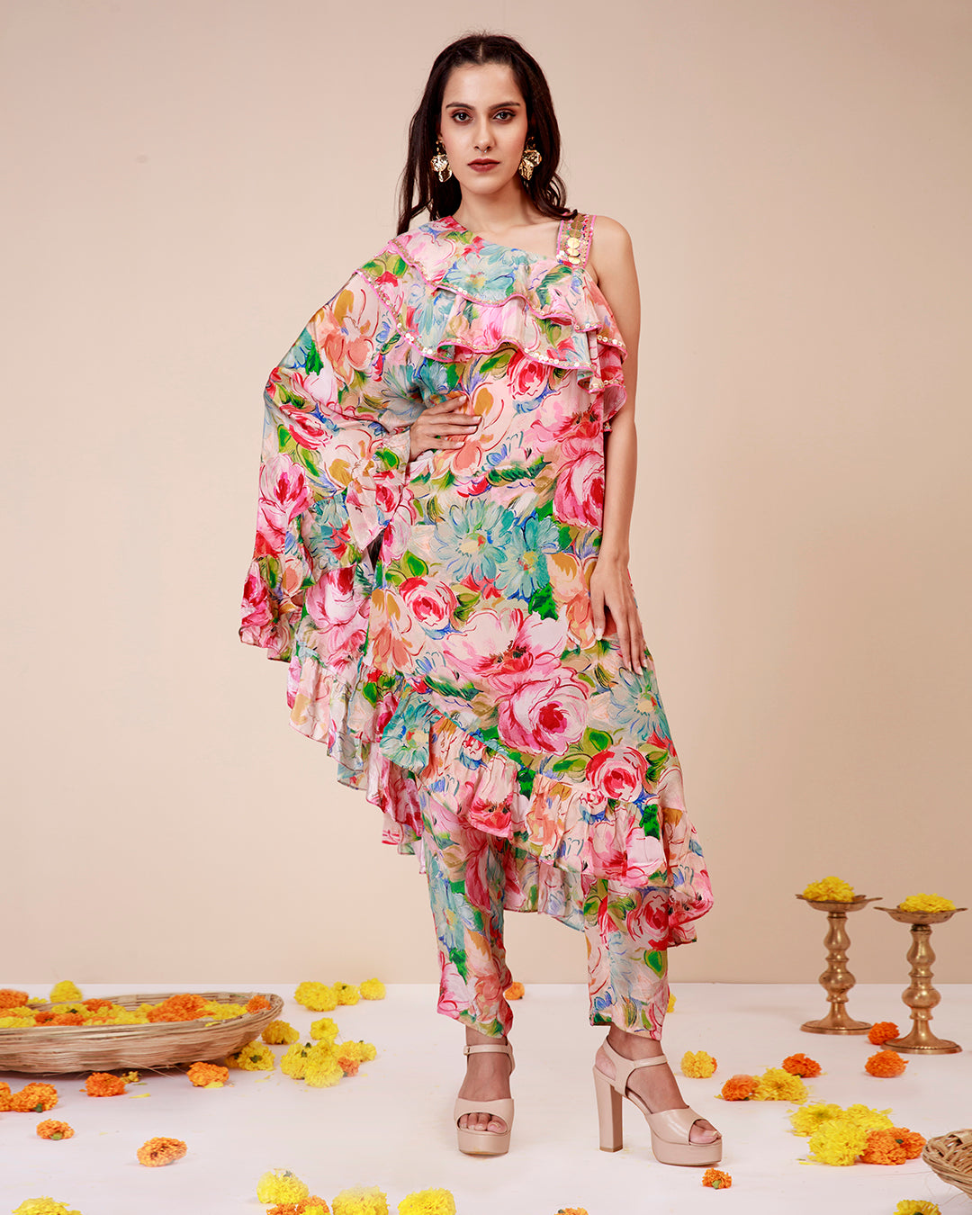 Bold floral frill set