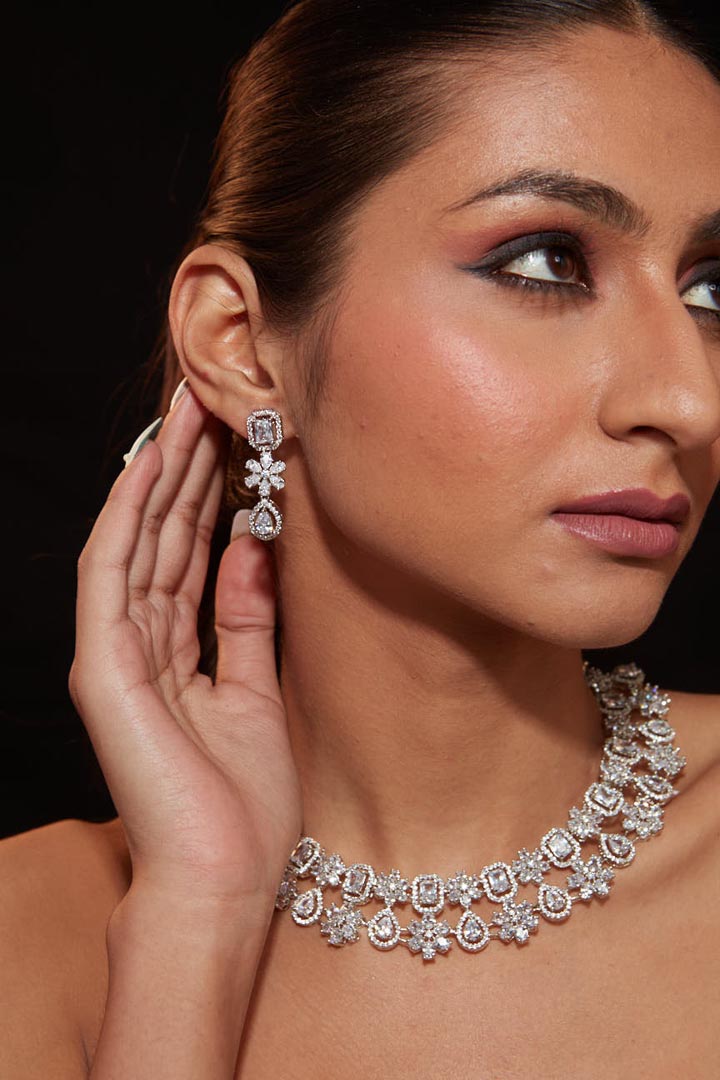 Vivinia By Vidhi Mehra Zia Silver Plated Womens Zircon Necklace Set with Pair of earrings VN421