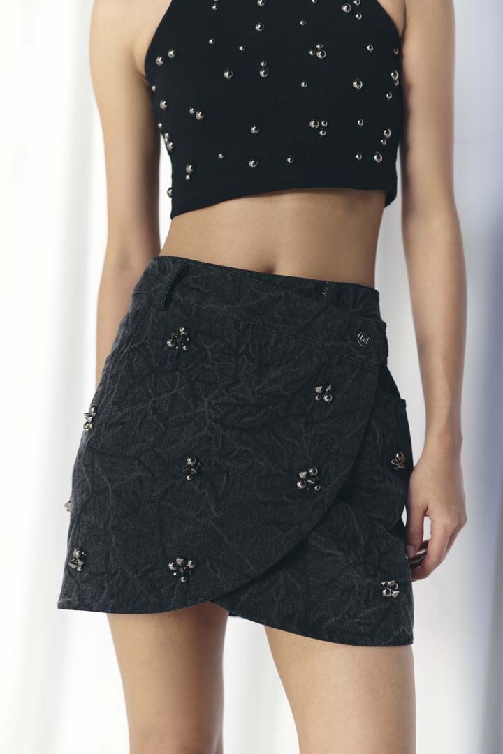 WASHED DENIM STUDDED SKIRT