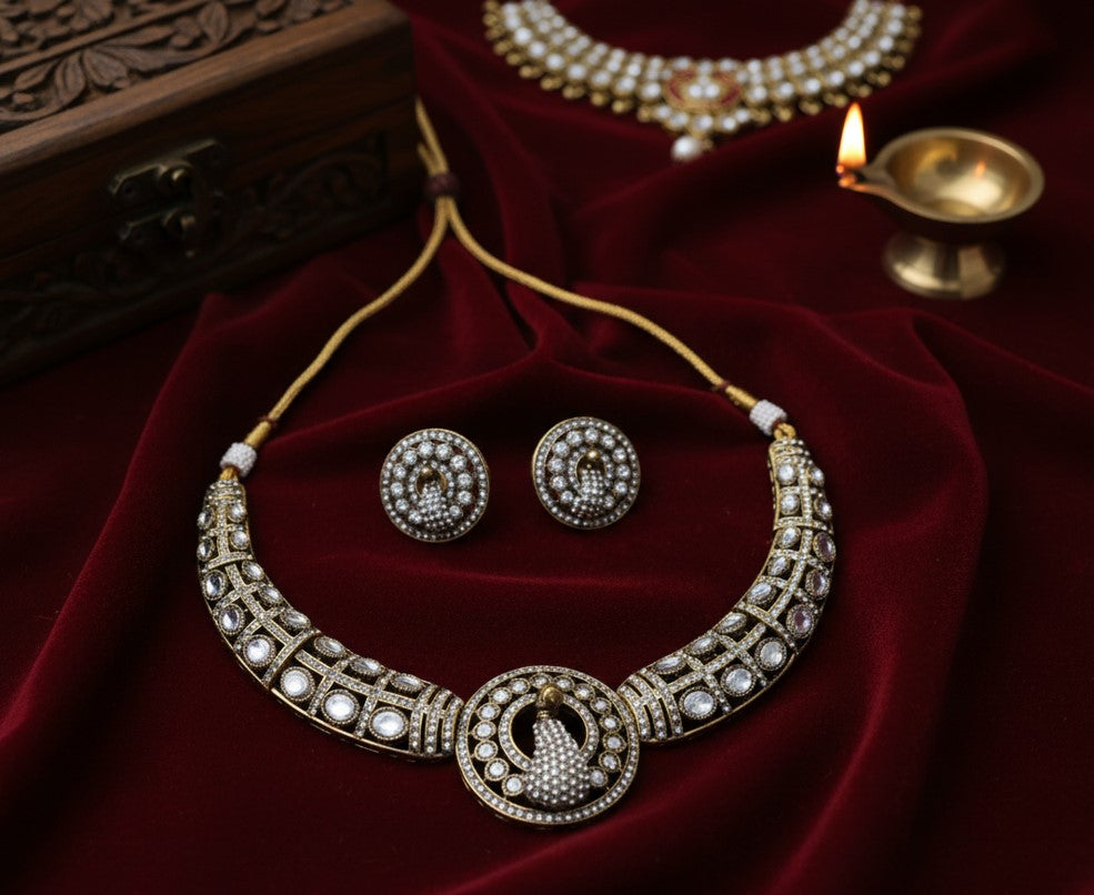 Peacock Heritage Choker Set