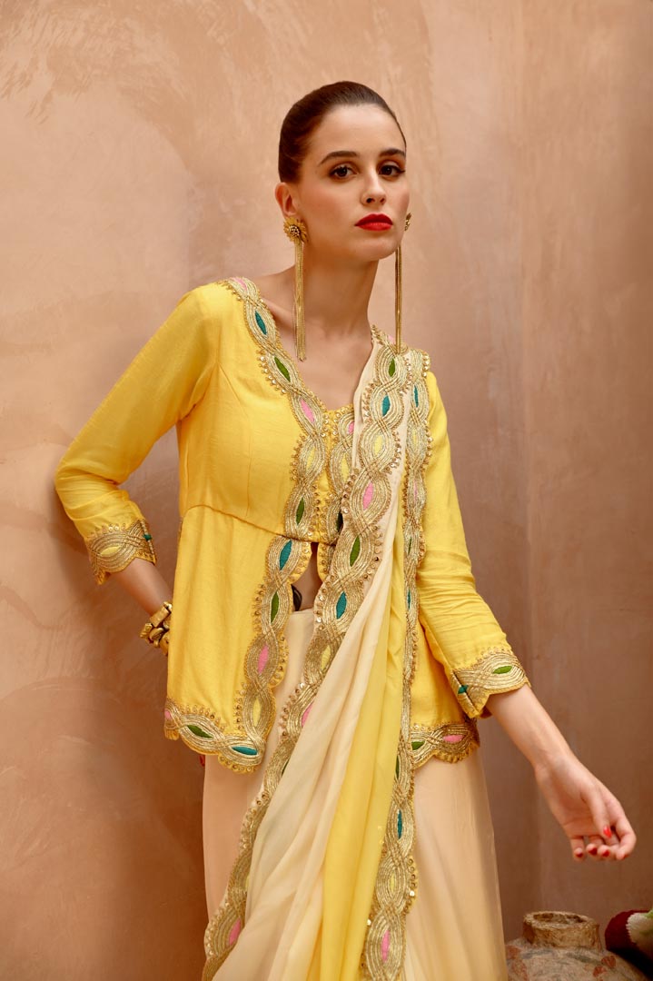 Image of Butterscotch yellow ombre saree with kurti blouse.