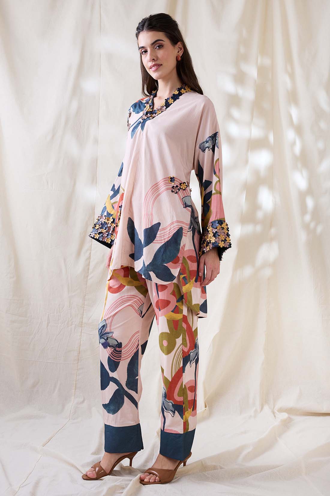 Flora embellished kurta set SP4577