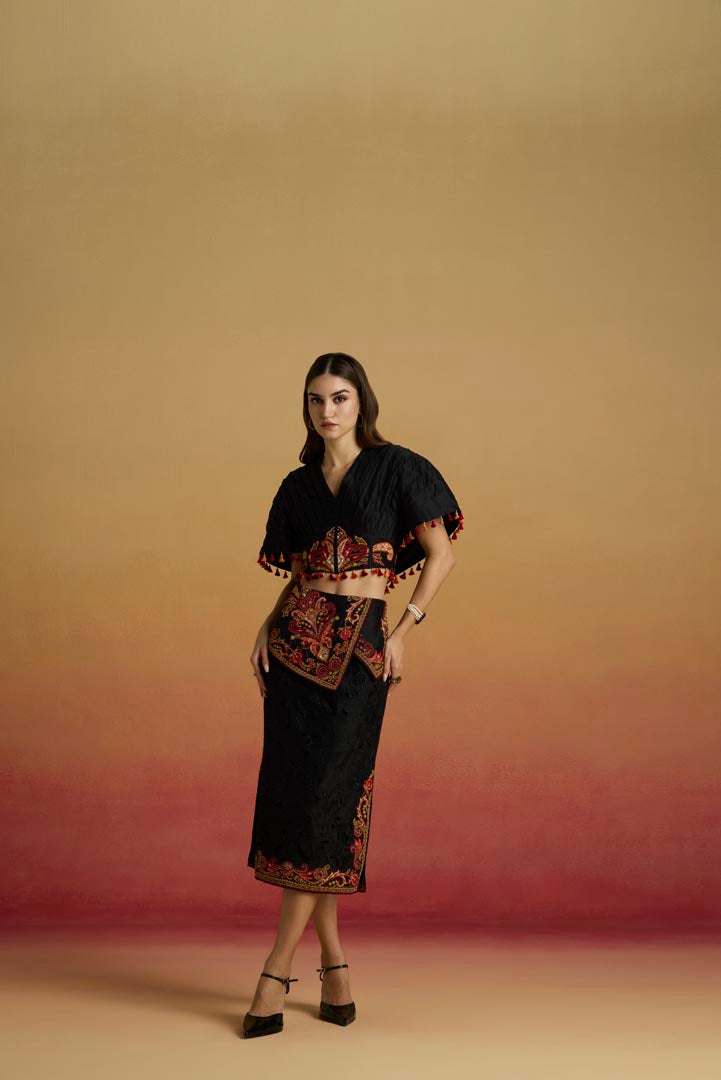 BLACK PLEATED CORSET TOP