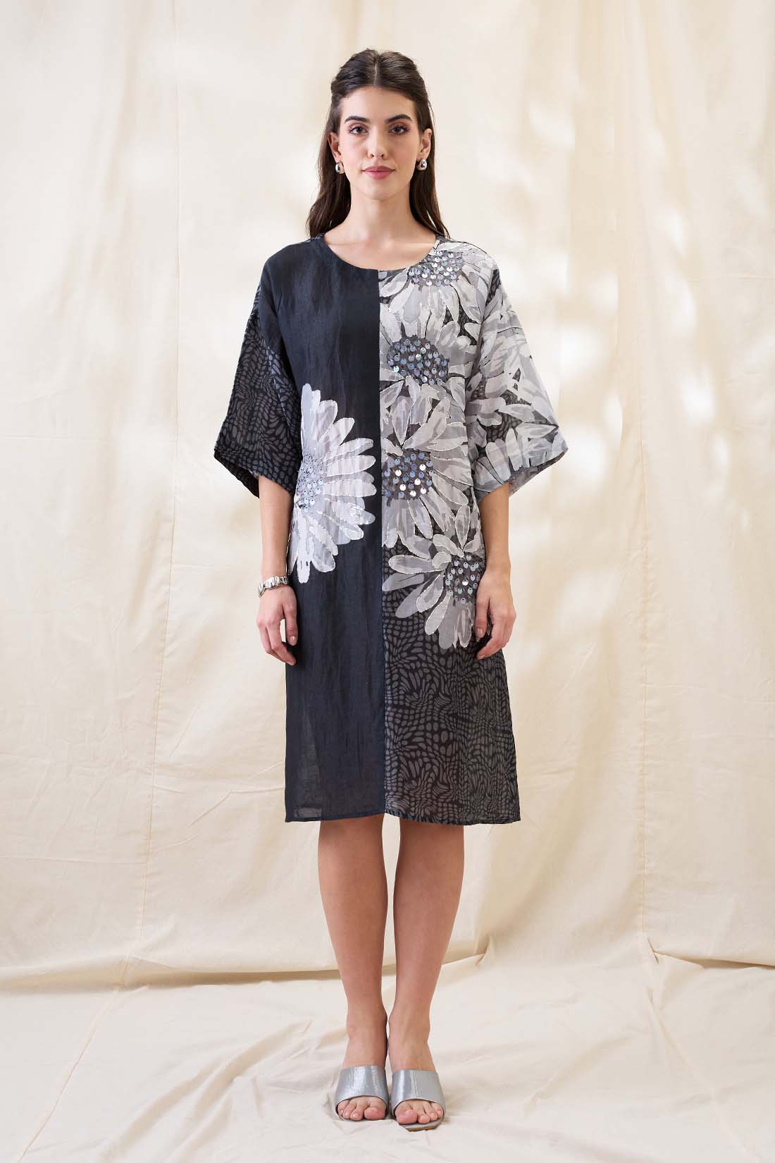 Ravya embellished boxy dress SP4638