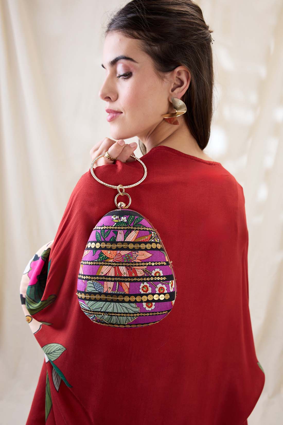 Aarani embellished cluth bag SP4761B