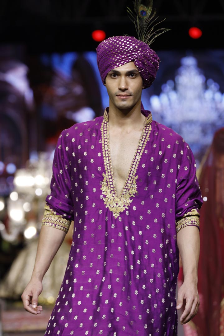 Rehzaar Amethyst Kurta Set