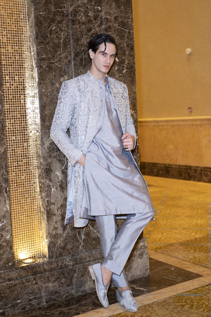 Platinium Prince Sherwani Set