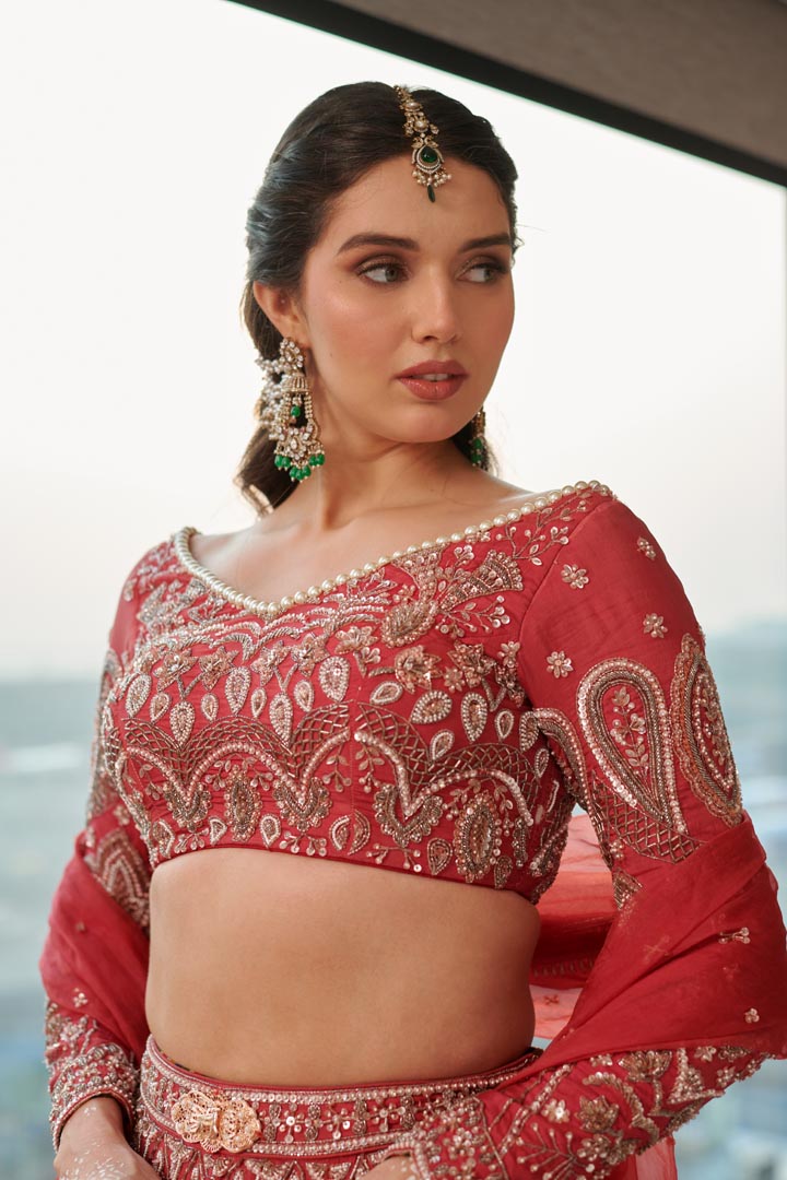 Radiance Elegance Lehenga Set. 3 (Lehenga + Blouse + Dupatta)