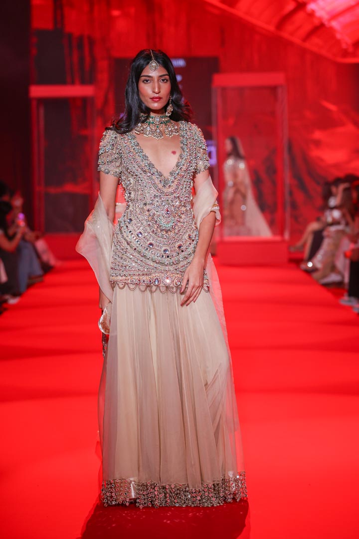 Ratnarekha Kurta Set