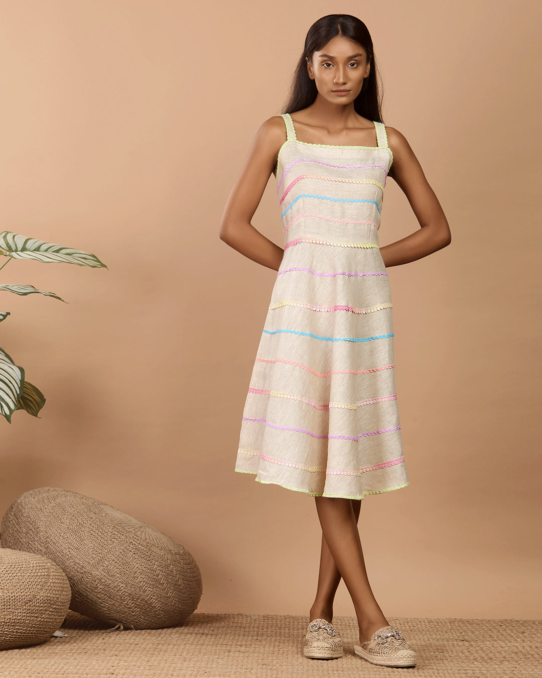Spaghetti lace dress