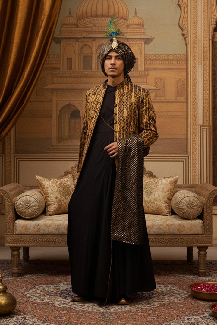 Hiranmaya Sherwani Set