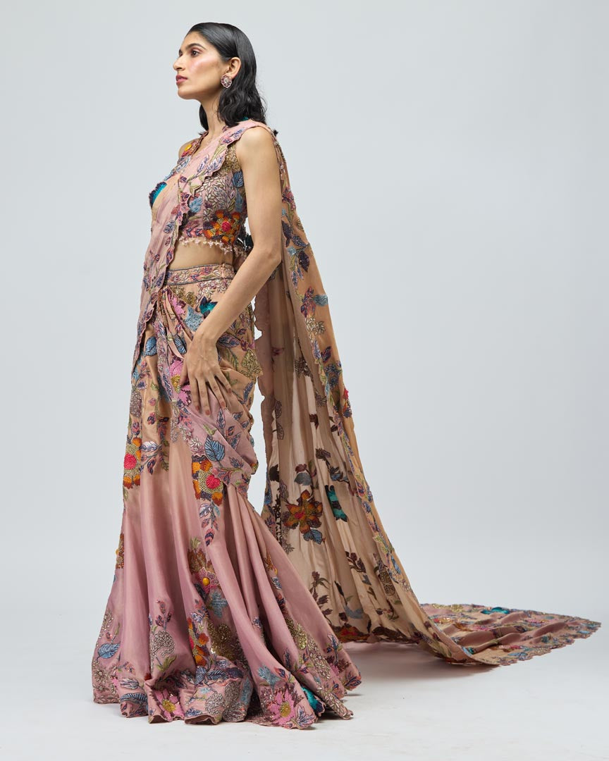 Ombre Viscose Tissue Saree Set with Delicate Thread Embroidery
