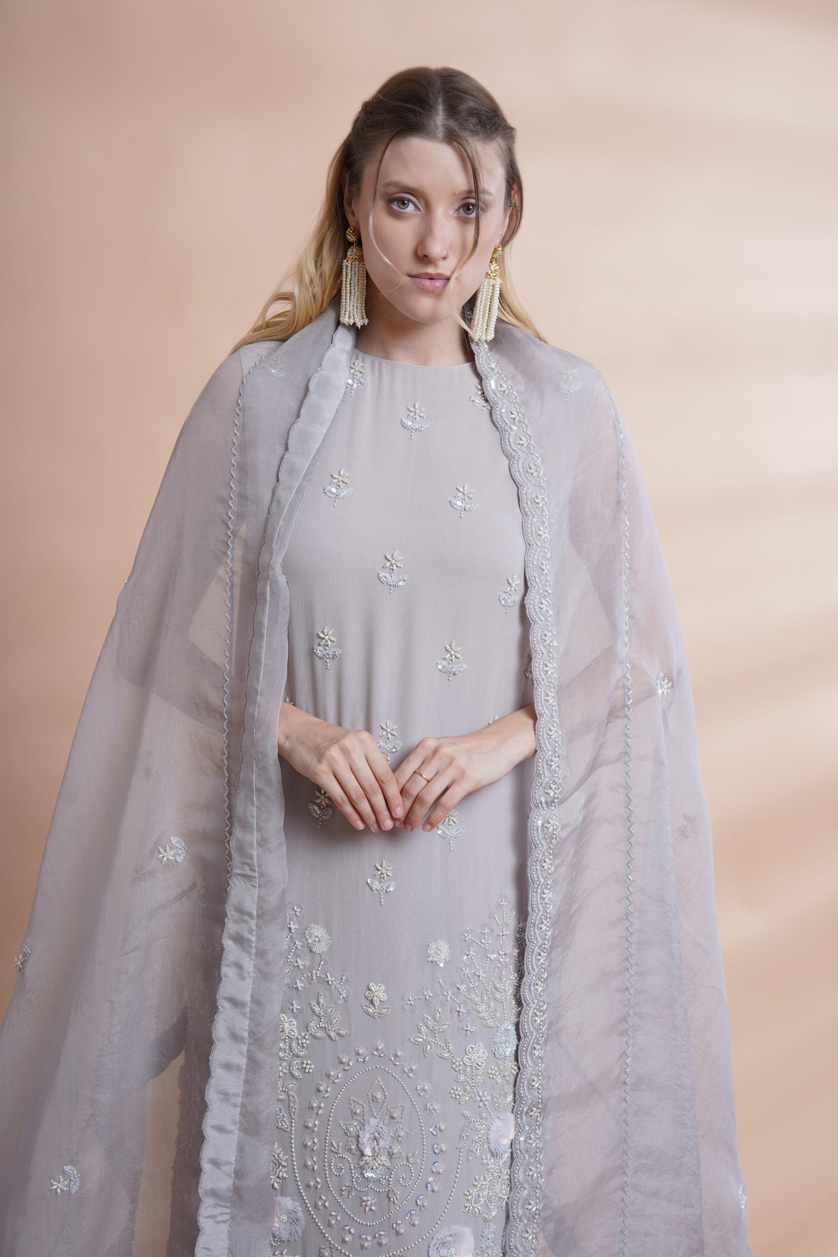 Image of Grey georgette incut kurta set