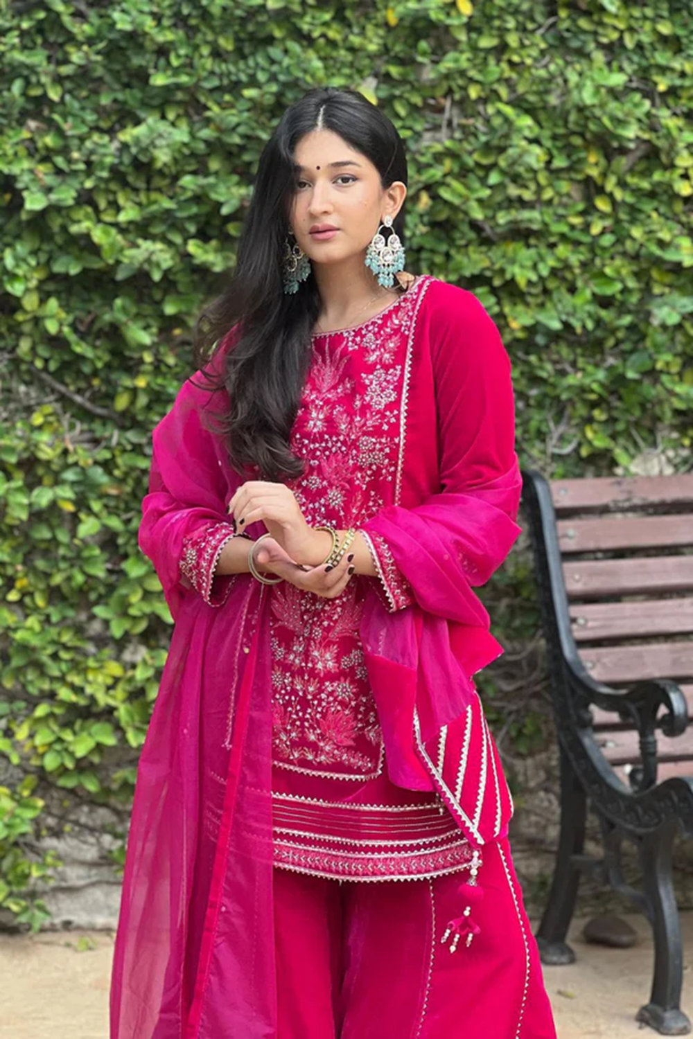 Seher Datta Nazia Rani Pink Dori Embroidered Garara Set