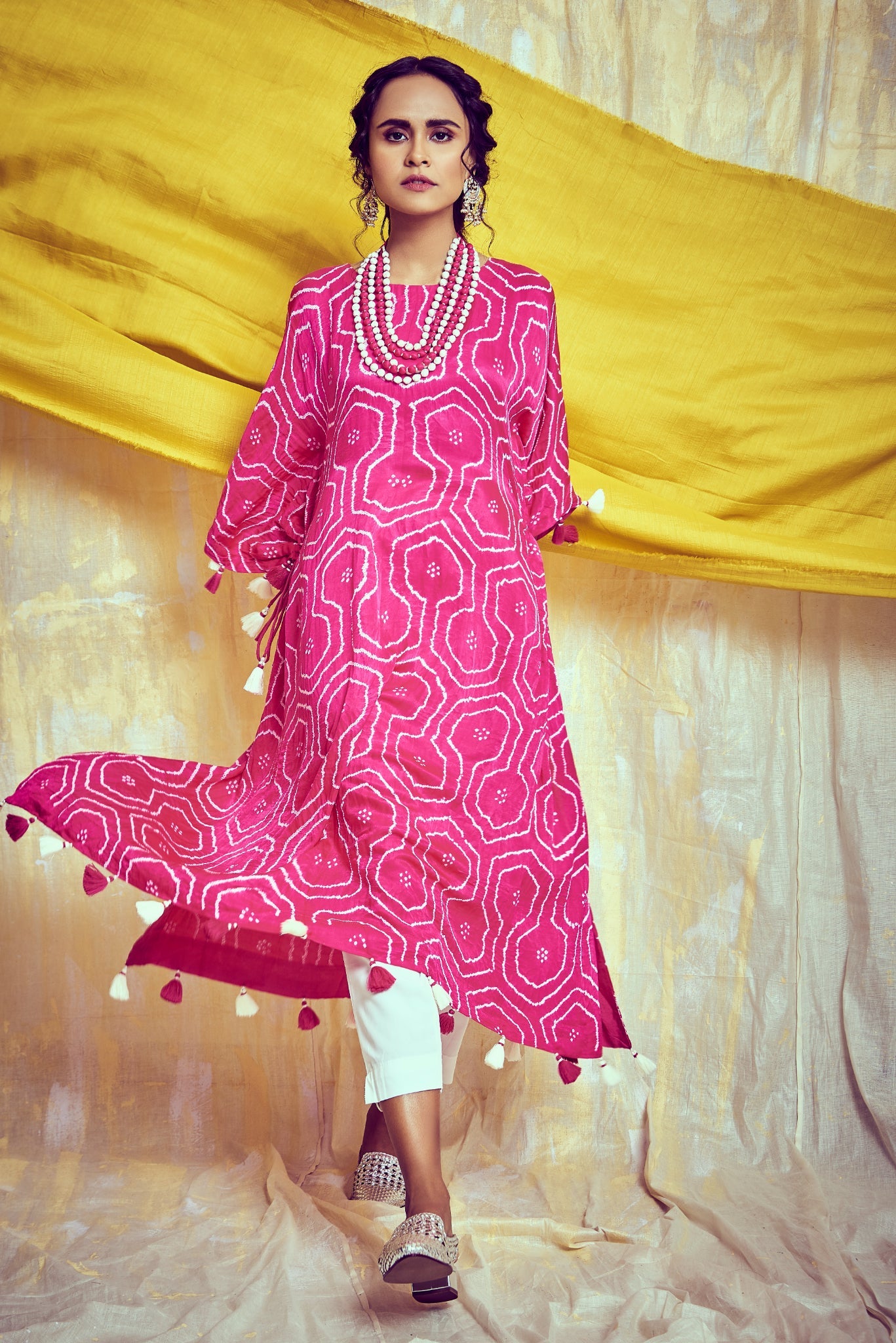 Cube kaftan with mala and straight pants