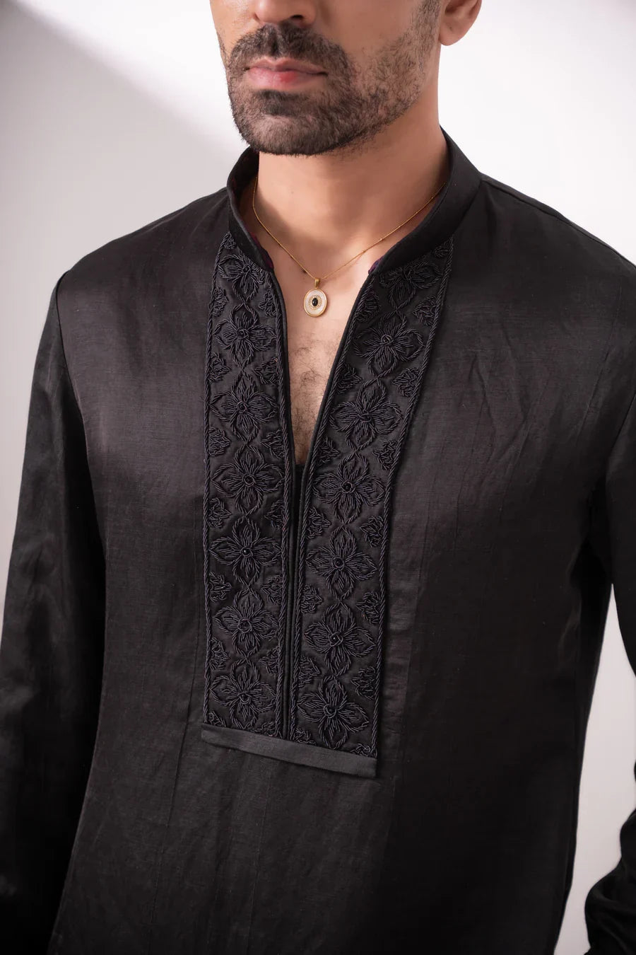 Black Linen Silk Kurta with Zardozi Embroidery