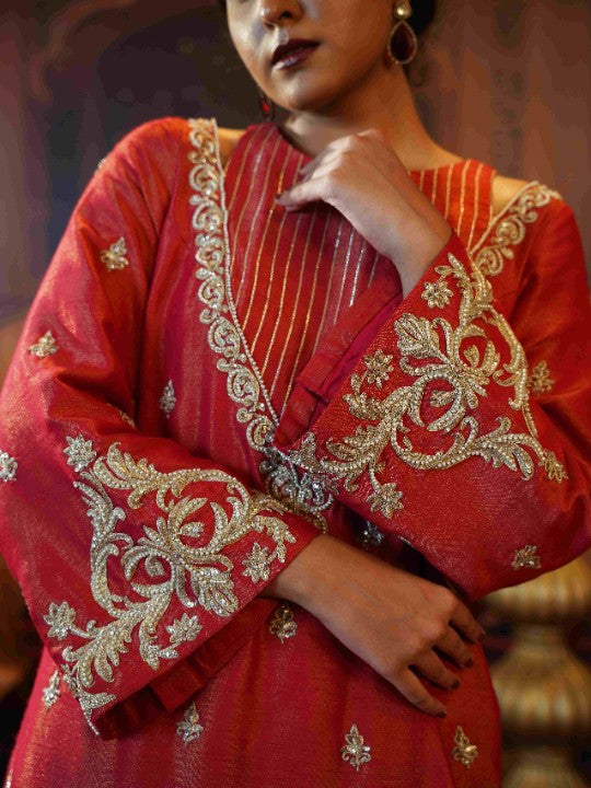 Magenta kasab silk pink suit set - image 2