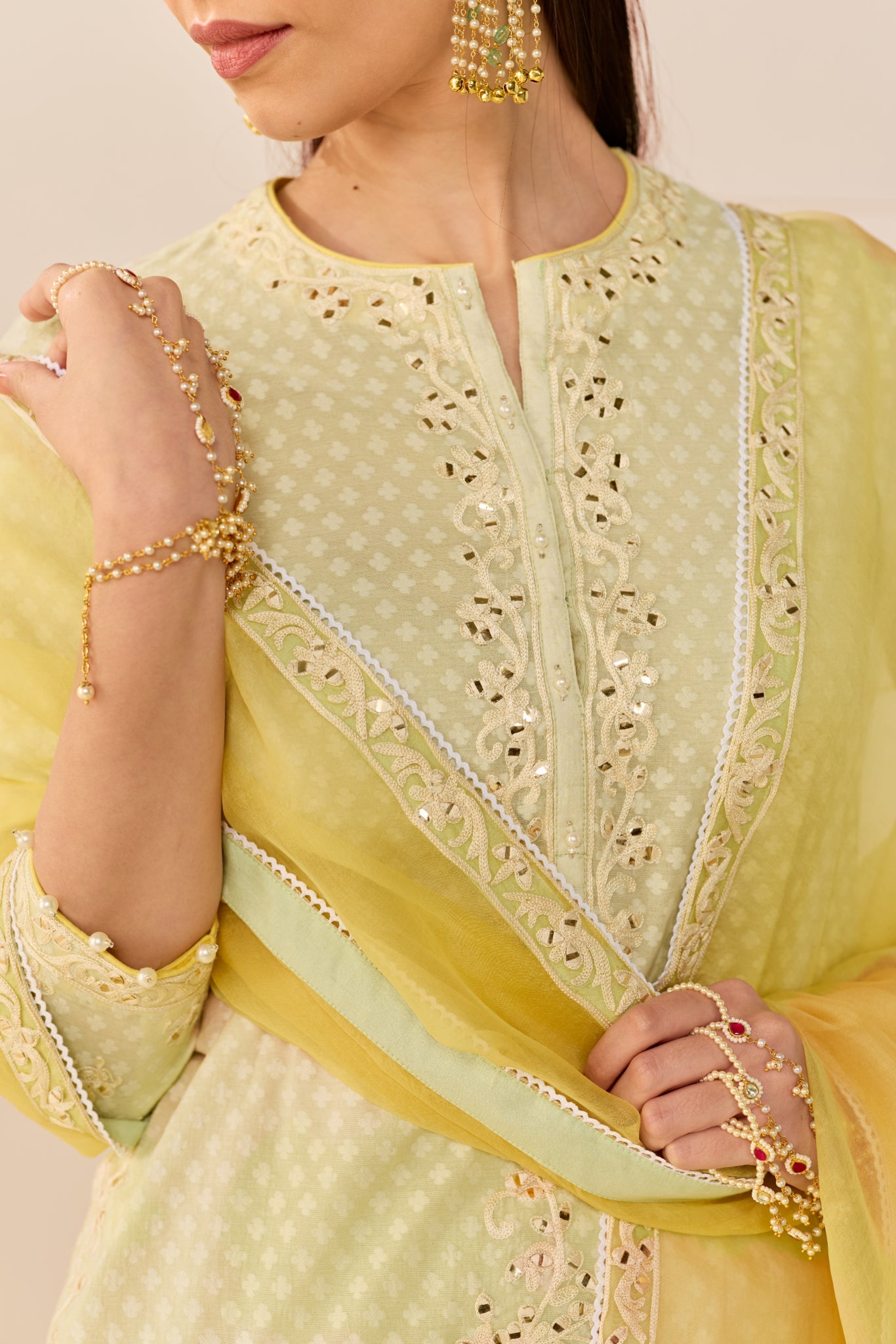 YASNEEN - MINT GREEN SHORT KURTA WITH GARARA AND DUPATTA
