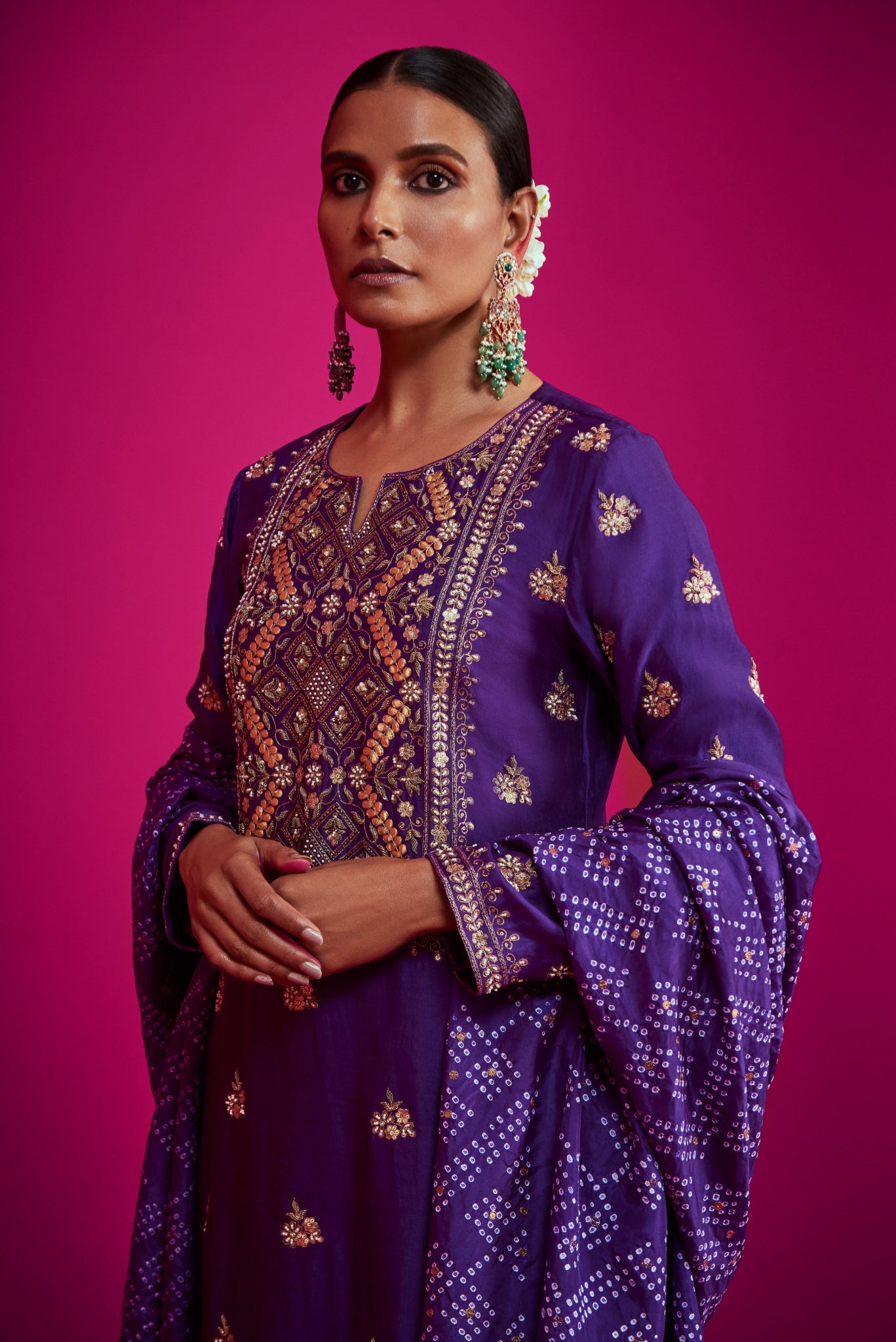 Straight Kurta Set With Bandhani Dupatta